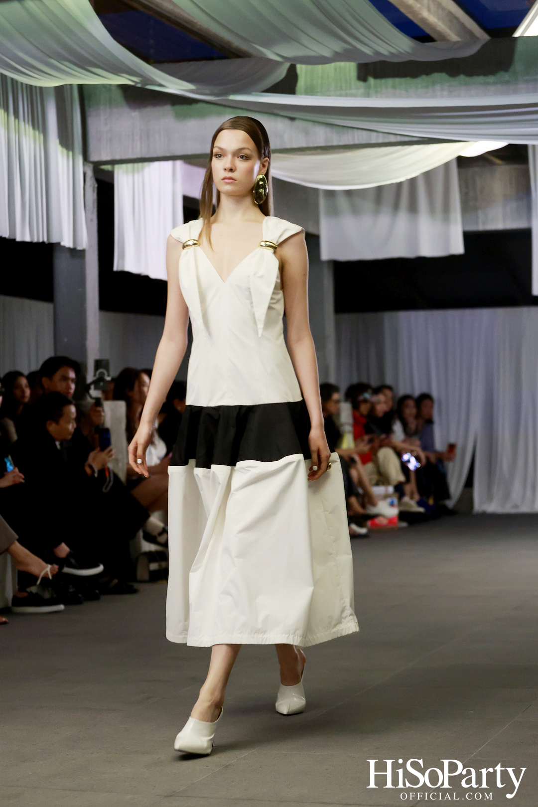 ARCHIVE026 FALL/WINTER 2024 COLLECTION SHOW: A MULTISENSORY REVERIE