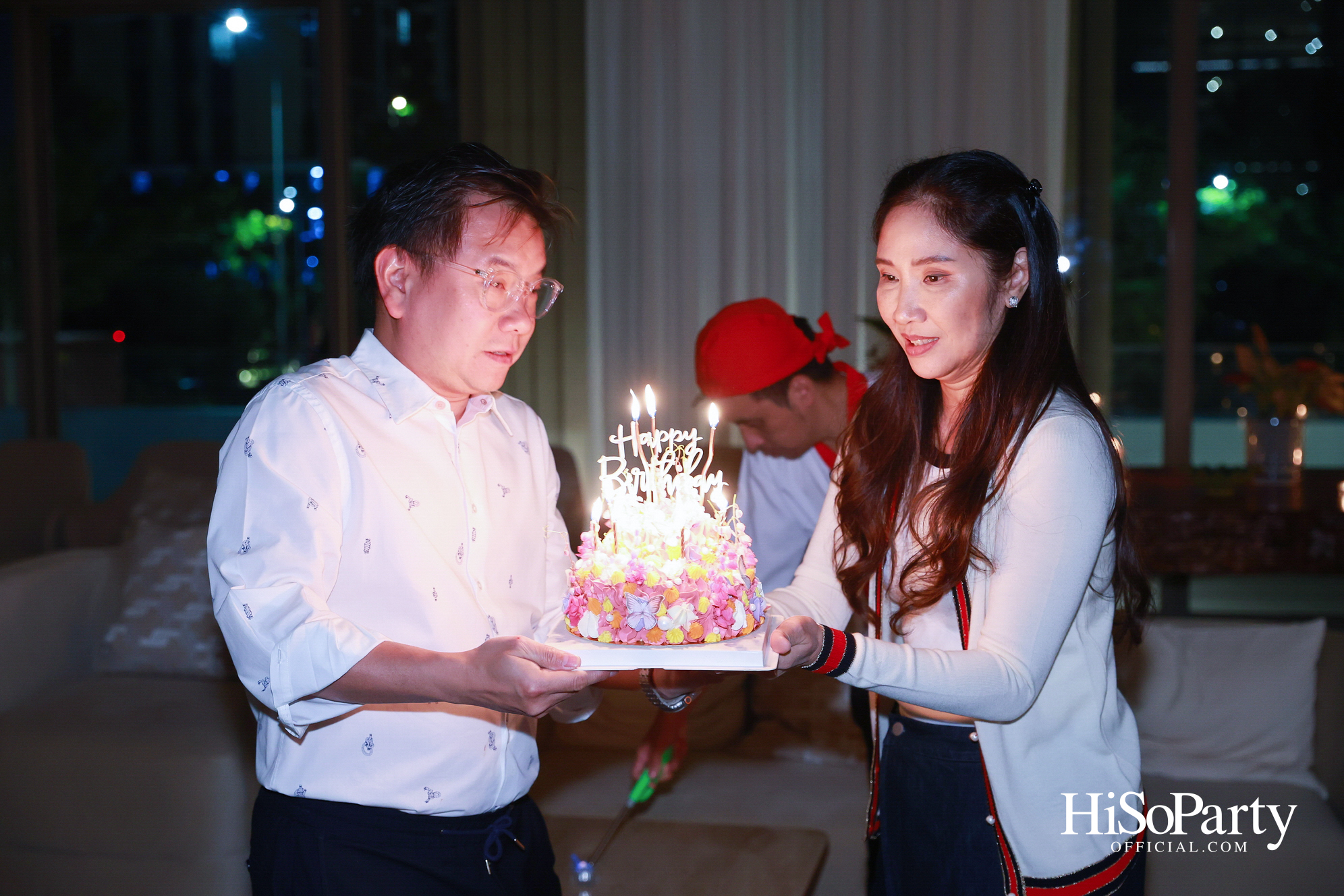 อุษณีย์ มหากิจศิริ ลีโอณีโอ เปิดบ้านจัดงานปาร์ตี้คริสต์มาส-ปีใหม่สุดอบอุ่น