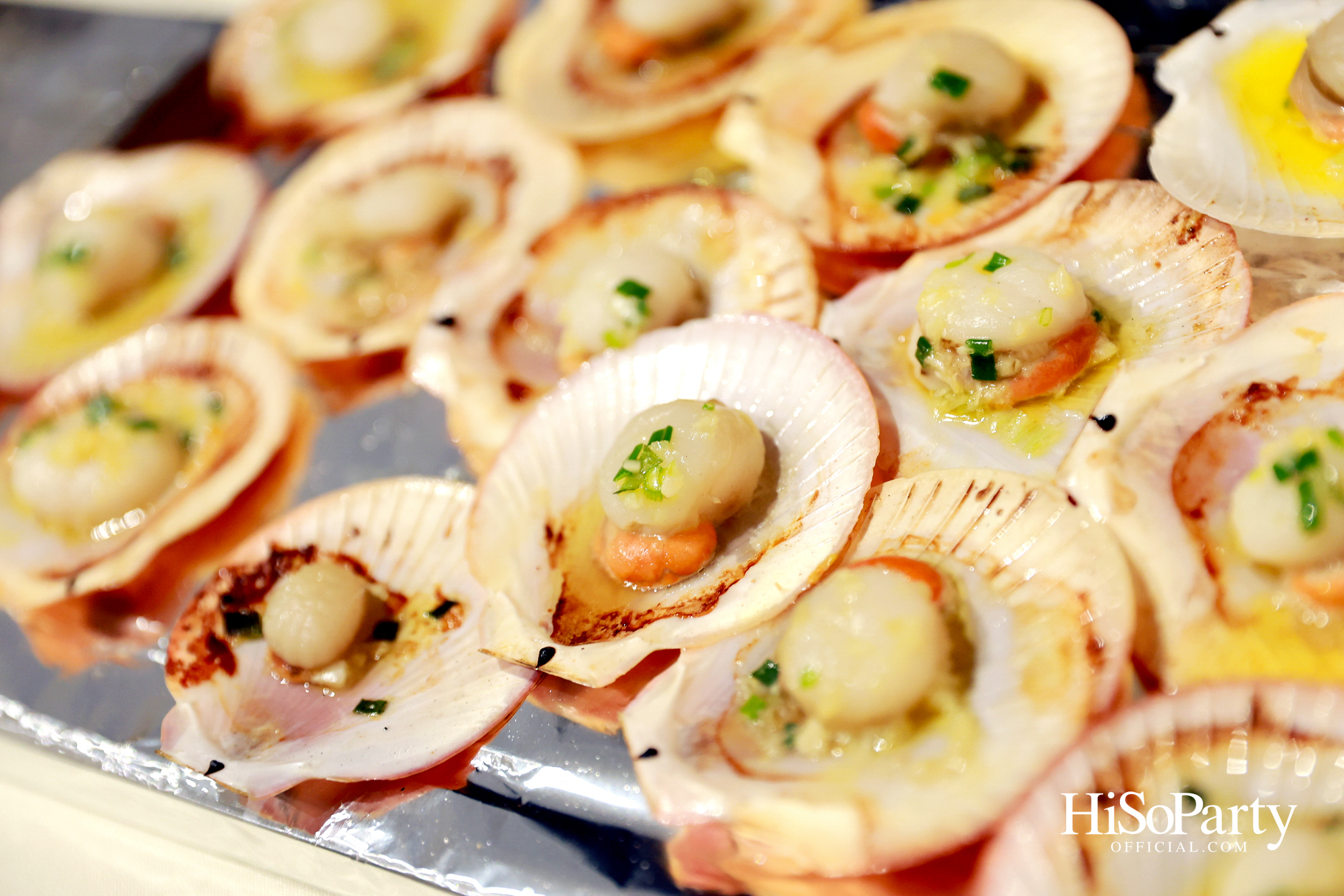 อุษณีย์ มหากิจศิริ ลีโอณีโอ เปิดบ้านจัดงานปาร์ตี้คริสต์มาส-ปีใหม่สุดอบอุ่น