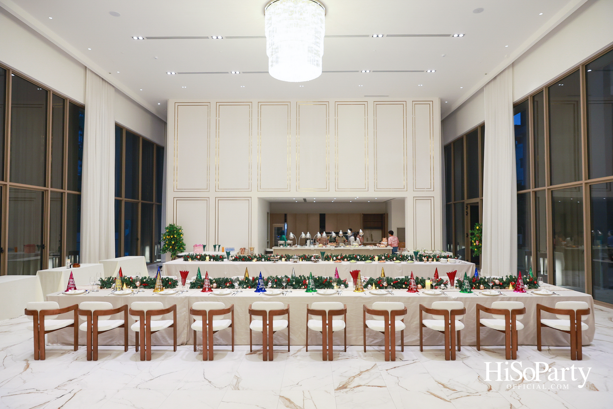 อุษณีย์ มหากิจศิริ ลีโอณีโอ เปิดบ้านจัดงานปาร์ตี้คริสต์มาส-ปีใหม่สุดอบอุ่น