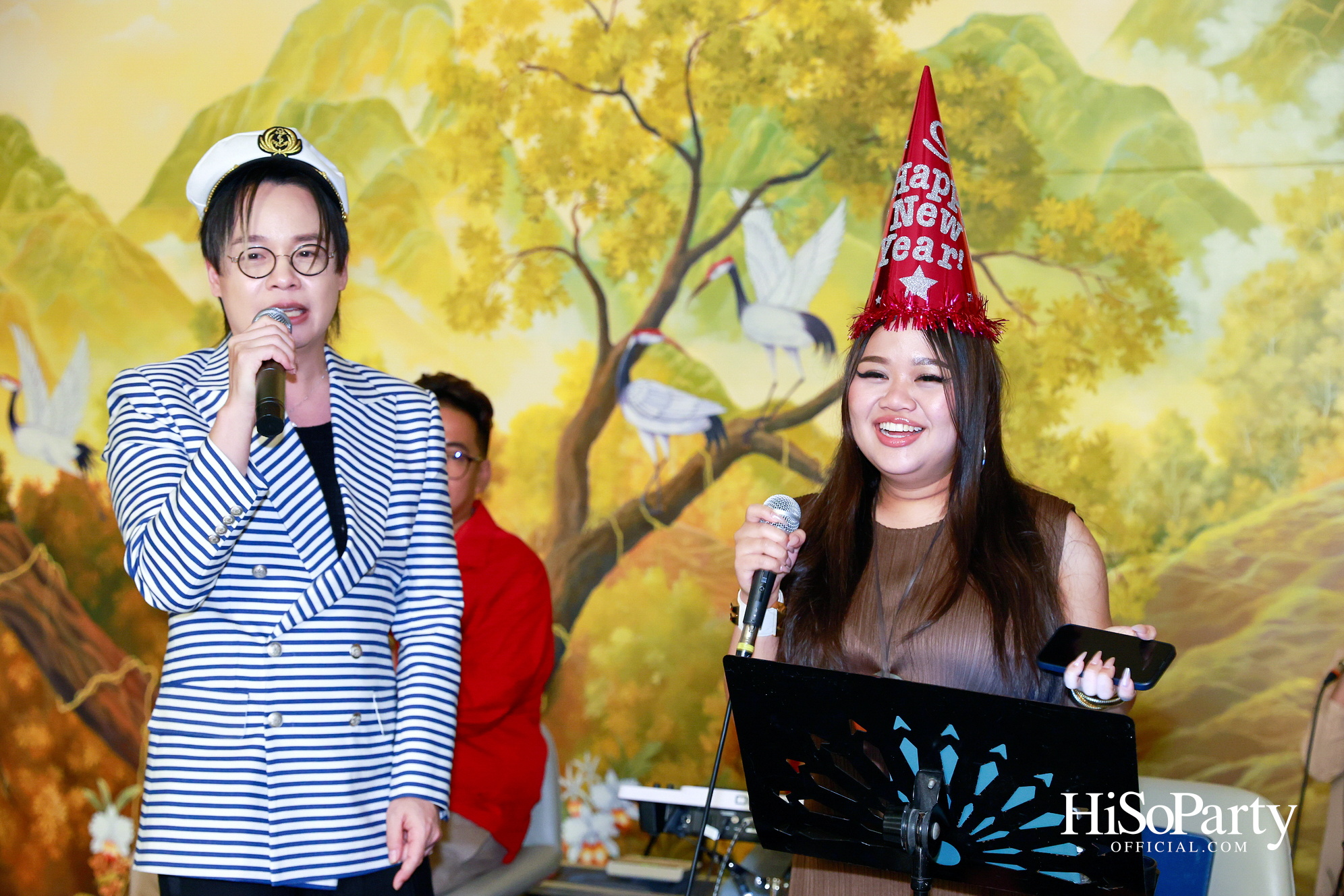 อุษณีย์ มหากิจศิริ ลีโอณีโอ เปิดบ้านจัดงานปาร์ตี้คริสต์มาส-ปีใหม่สุดอบอุ่น