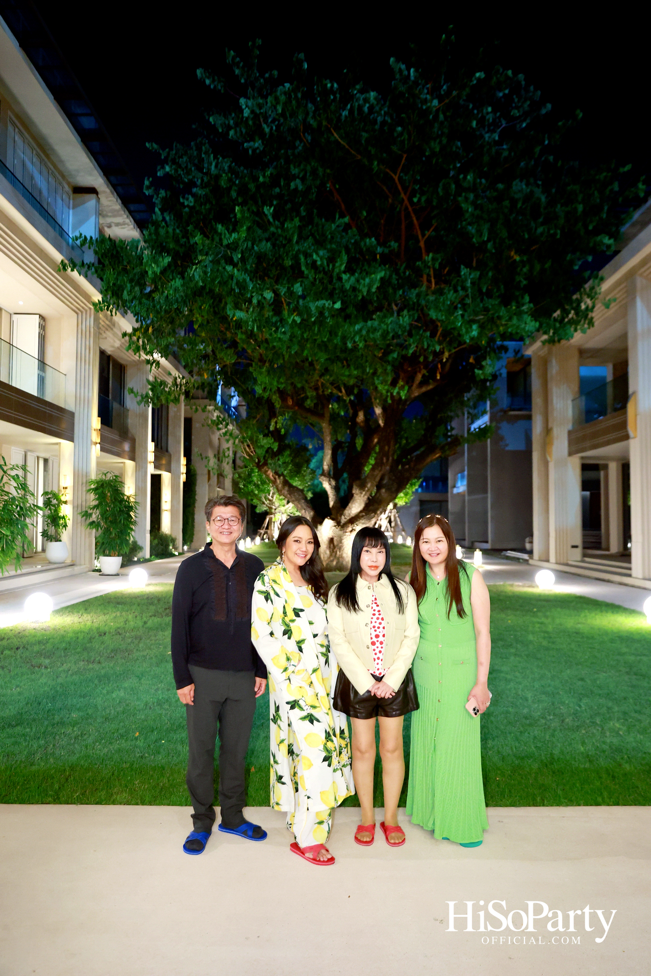 อุษณีย์ มหากิจศิริ ลีโอณีโอ เปิดบ้านจัดงานปาร์ตี้คริสต์มาส-ปีใหม่สุดอบอุ่น