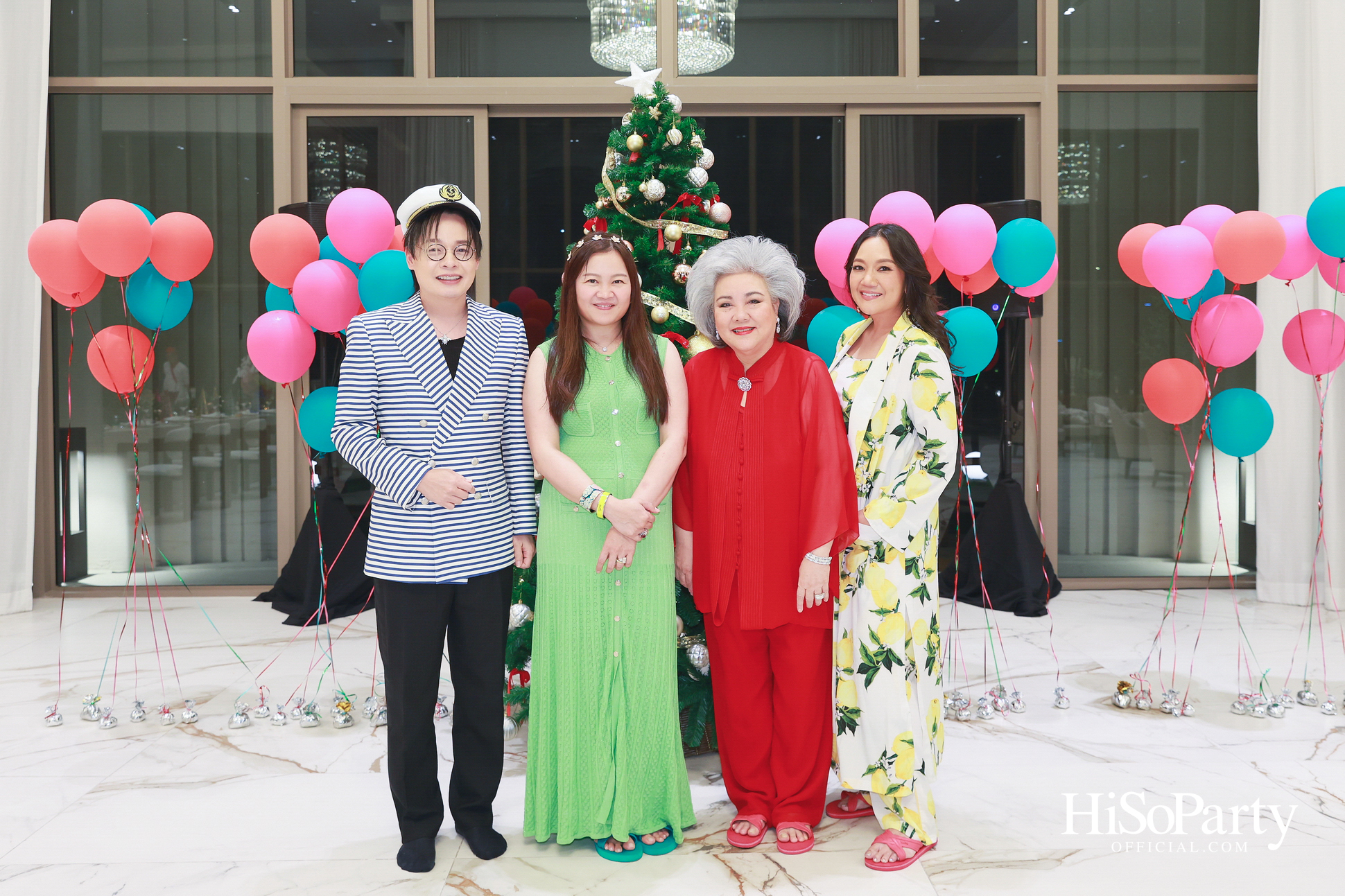 อุษณีย์ มหากิจศิริ ลีโอณีโอ เปิดบ้านจัดงานปาร์ตี้คริสต์มาส-ปีใหม่สุดอบอุ่น