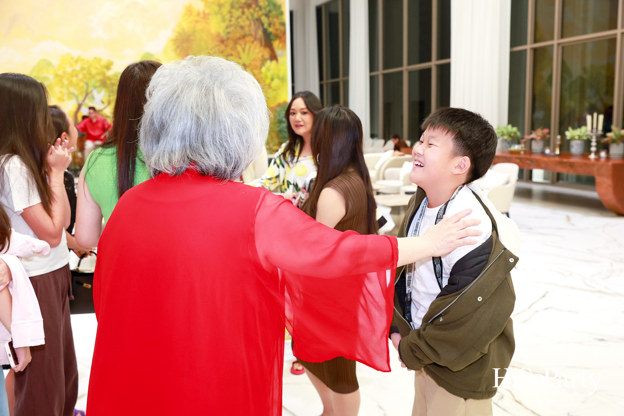 อุษณีย์ มหากิจศิริ ลีโอณีโอ เปิดบ้านจัดงานปาร์ตี้คริสต์มาส-ปีใหม่สุดอบอุ่น