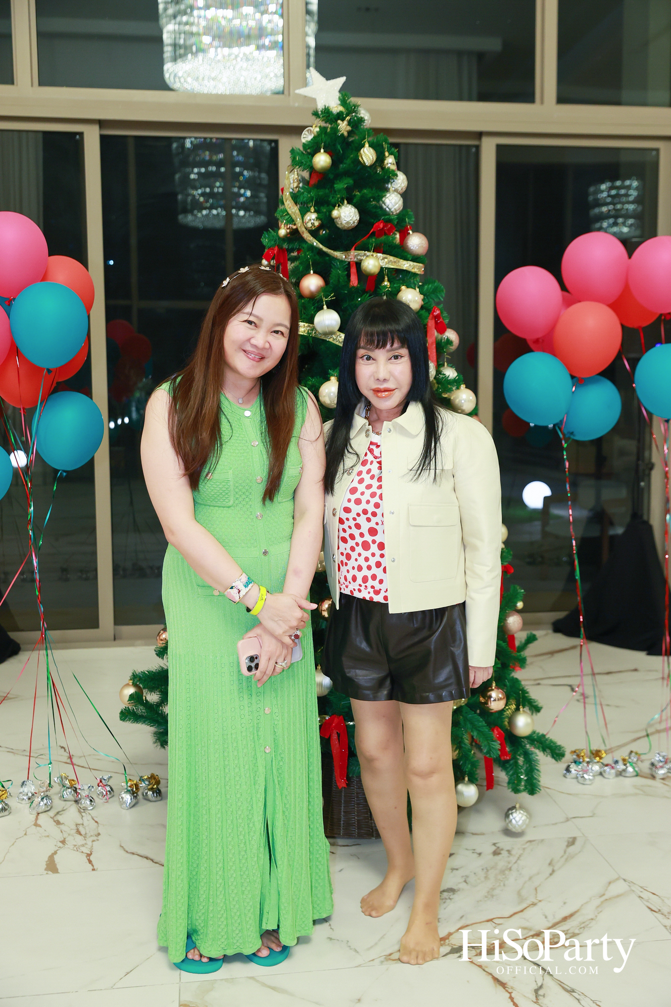 อุษณีย์ มหากิจศิริ ลีโอณีโอ เปิดบ้านจัดงานปาร์ตี้คริสต์มาส-ปีใหม่สุดอบอุ่น