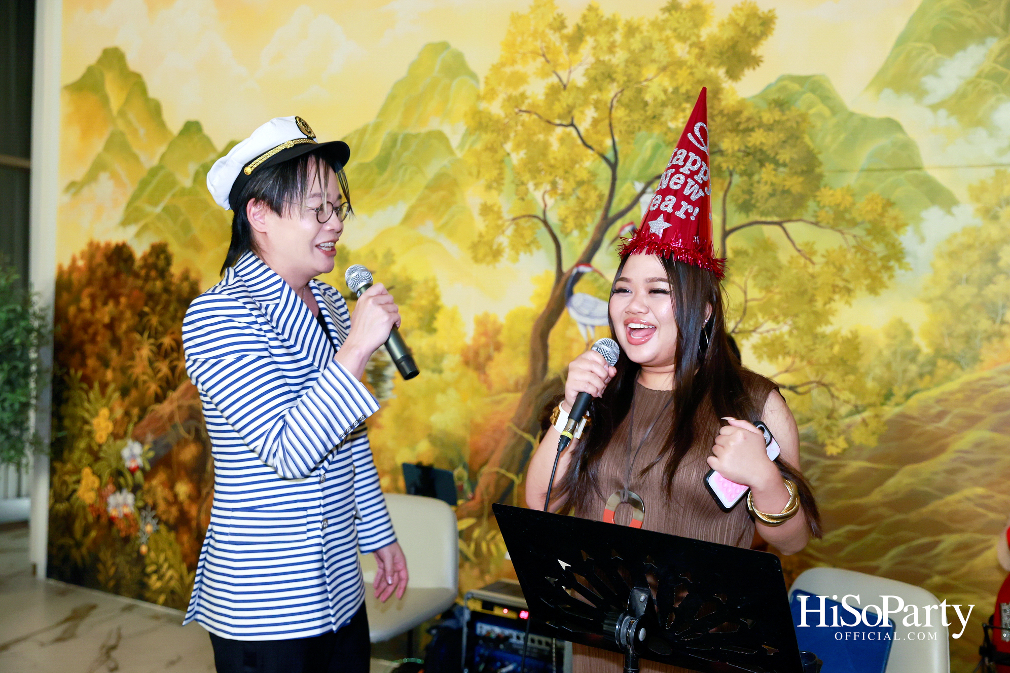 อุษณีย์ มหากิจศิริ ลีโอณีโอ เปิดบ้านจัดงานปาร์ตี้คริสต์มาส-ปีใหม่สุดอบอุ่น