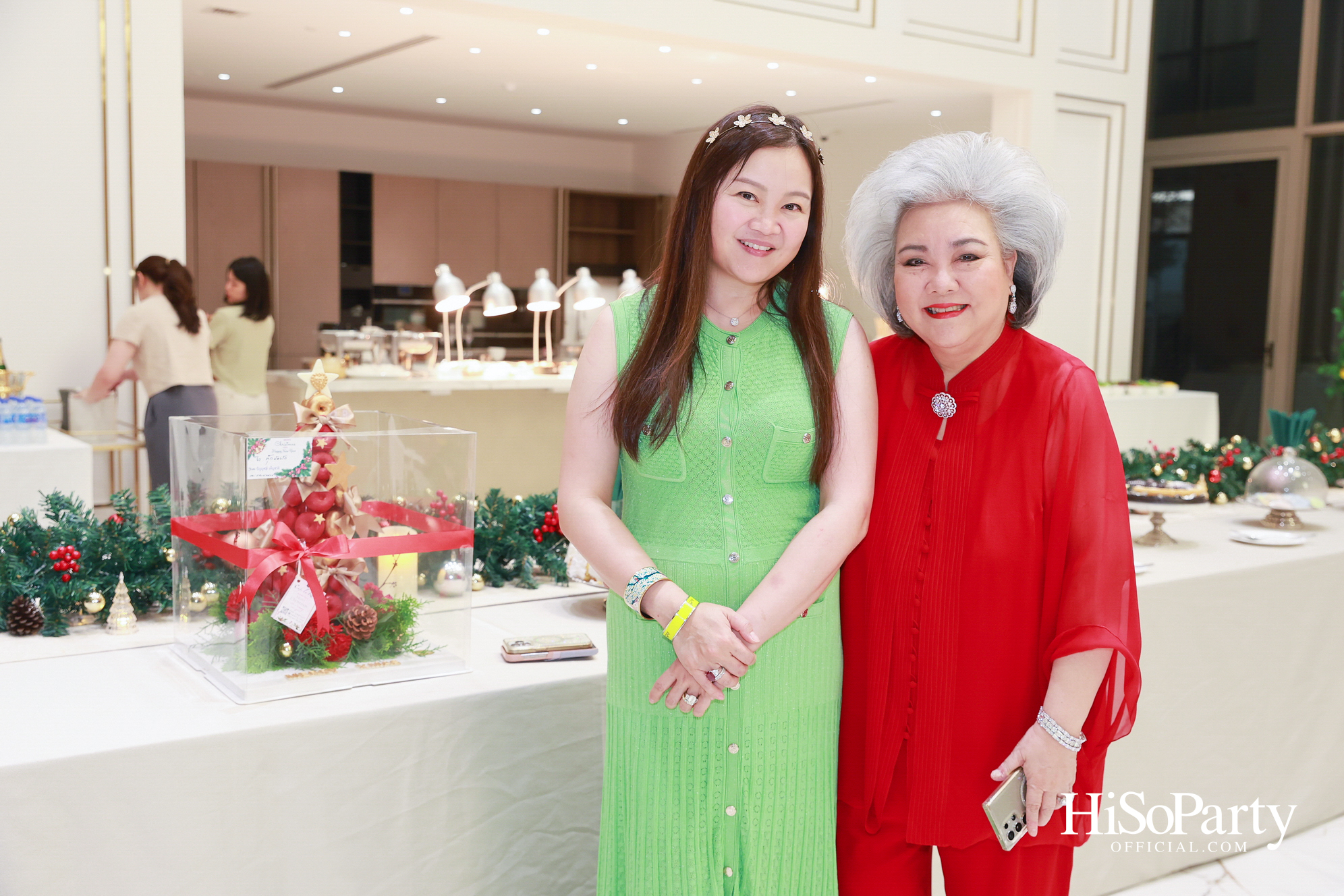 อุษณีย์ มหากิจศิริ ลีโอณีโอ เปิดบ้านจัดงานปาร์ตี้คริสต์มาส-ปีใหม่สุดอบอุ่น