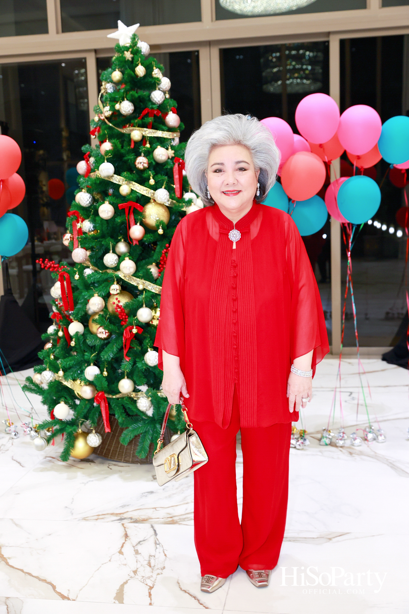 อุษณีย์ มหากิจศิริ ลีโอณีโอ เปิดบ้านจัดงานปาร์ตี้คริสต์มาส-ปีใหม่สุดอบอุ่น