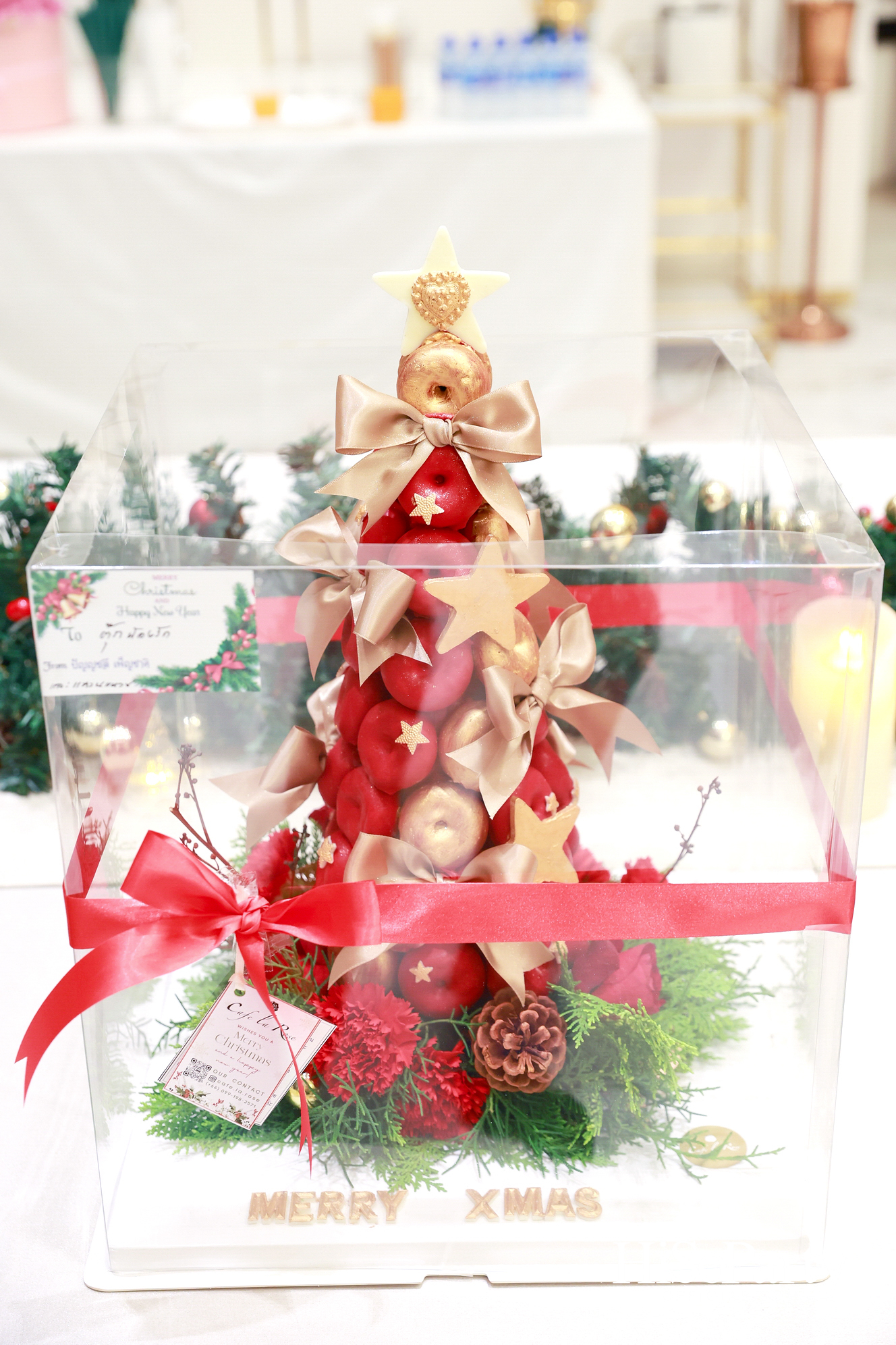 อุษณีย์ มหากิจศิริ ลีโอณีโอ เปิดบ้านจัดงานปาร์ตี้คริสต์มาส-ปีใหม่สุดอบอุ่น