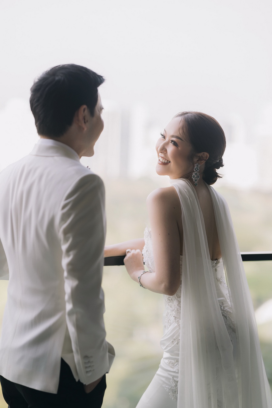 งานฉลองสมรสพระราชทาน ท่ามกลางบรรยากาศสุดอบอุ่น ระหว่าง ณชา จึงกานต์กุล และ ณัฐพันธ์ พรศรีฤทัย