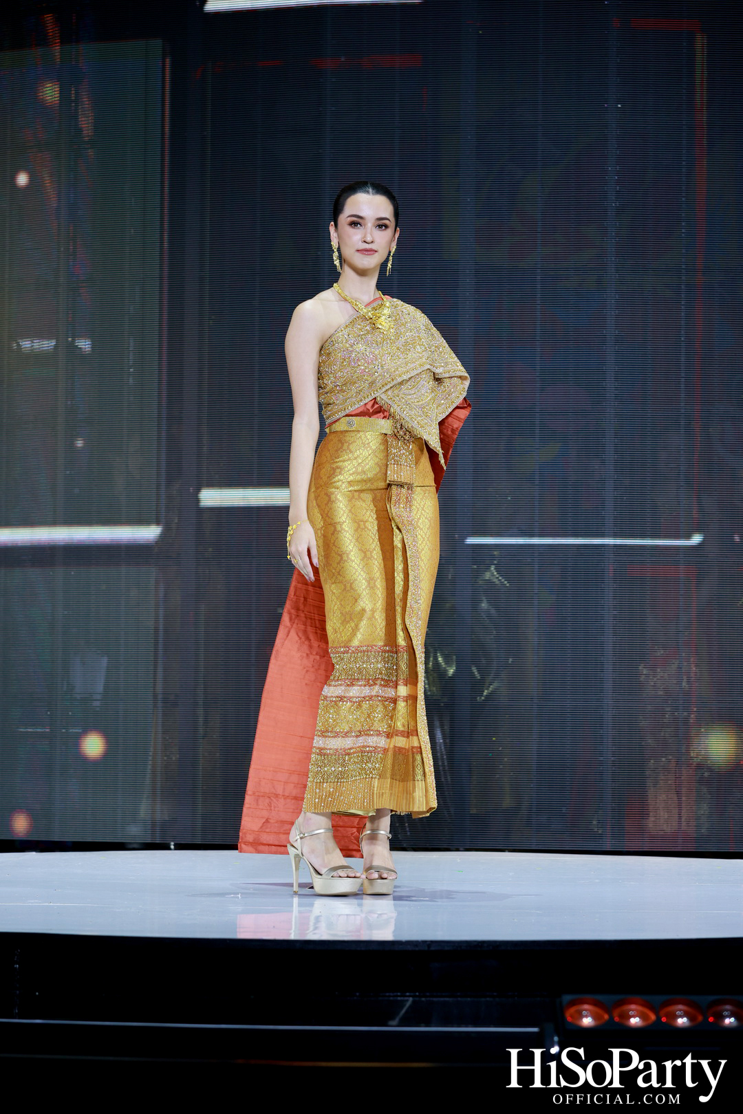 EM DISTRICT เปิดงาน ‘EM DISTRICT THE GOLDEN YEAR OF FRIENDSHIP’ สร้างปรากฏการณ์สุดยิ่งใหญ่ต้อนรับตรุษจีนมหามงคล 2568