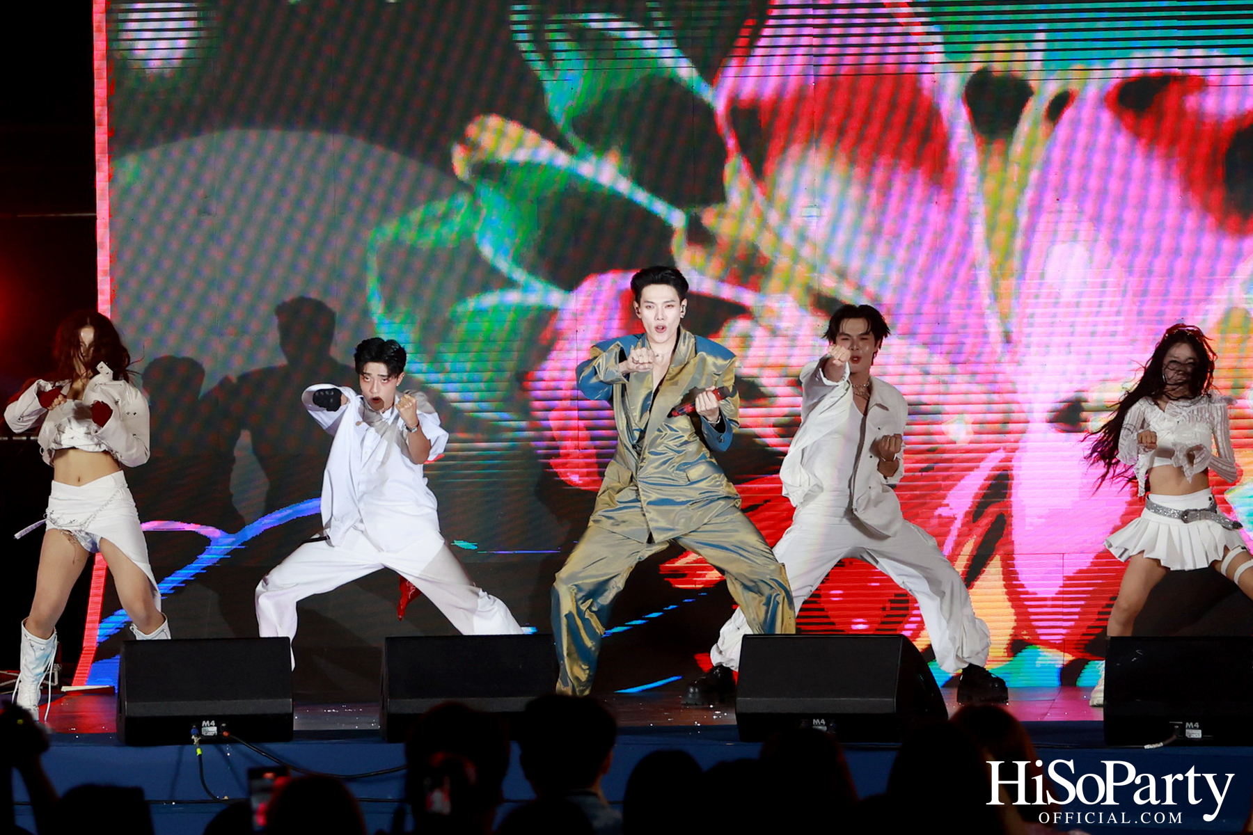 ต้าห์อู๋ - คุณพิทยา แซ่ฉั่ว, ออฟโรด - คุณกันตภณ จินดาทวีผล Mini-Concert Daou & Offroad @ ‘ONE DYNASTY’ Chinese New Year Celebration 2025