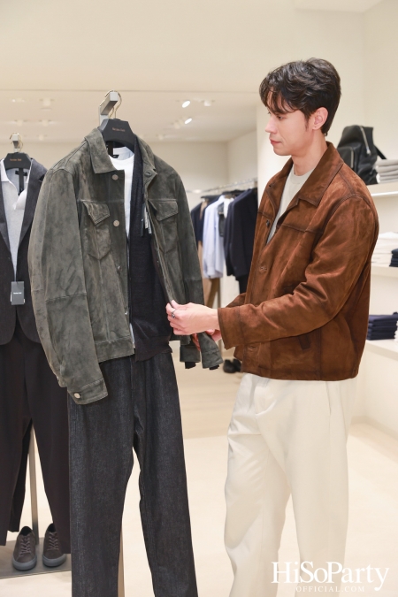 คุณแมน - ธฤษณุ สรนันท์ @ Massimo Dutti