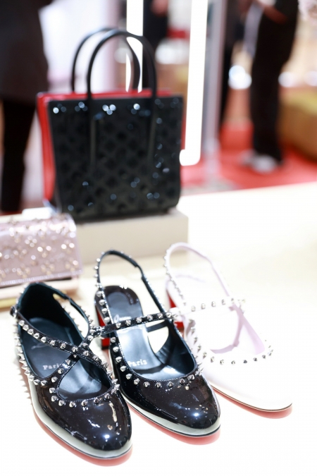 Christian Louboutin เปิดบูติกแห่งใหม่ ณ Central Embassy