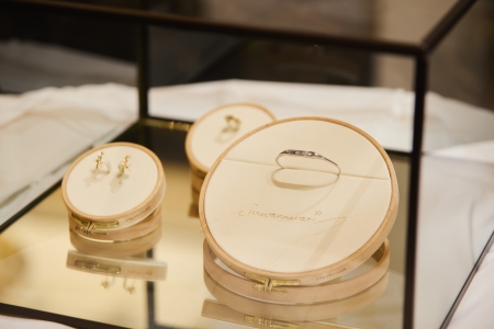 SIRIVANNAVARI เปิดตัวคอลเลกชัน ‘ATELIER’ Fine Jewelry Collection ผลงานทรงออกแบบโดย สมเด็จพระเจ้าลูกเธอ เจ้าฟ้าสิริวัณณวรี นารีรัตนราชกัญญา