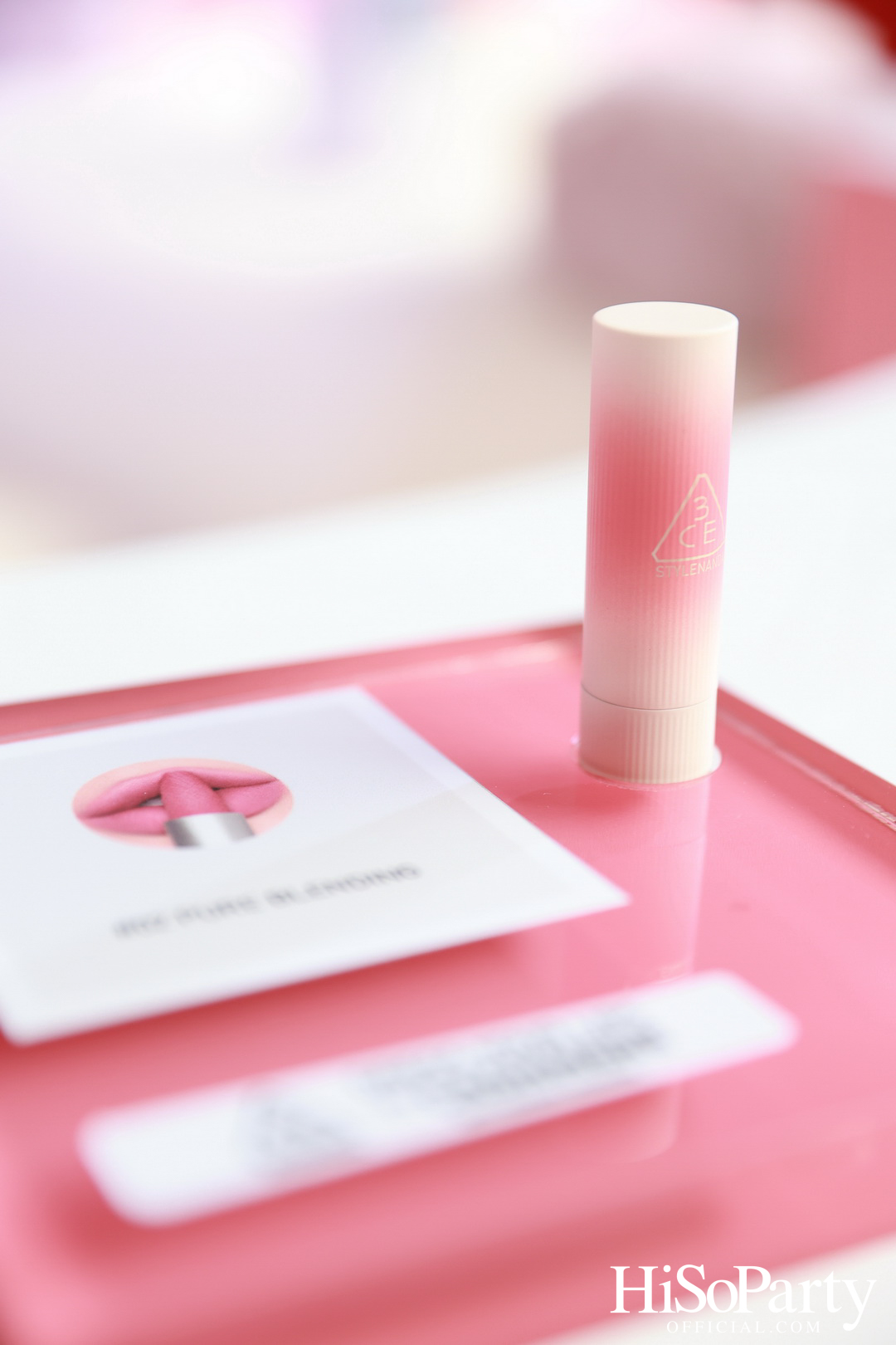3CE เปิดตัวผลิตภัณฑ์ใหม่ ‘Cashmere Hug Lipstick’ พร้อมจัดงาน ‘Dream in Cashmere in BKK’