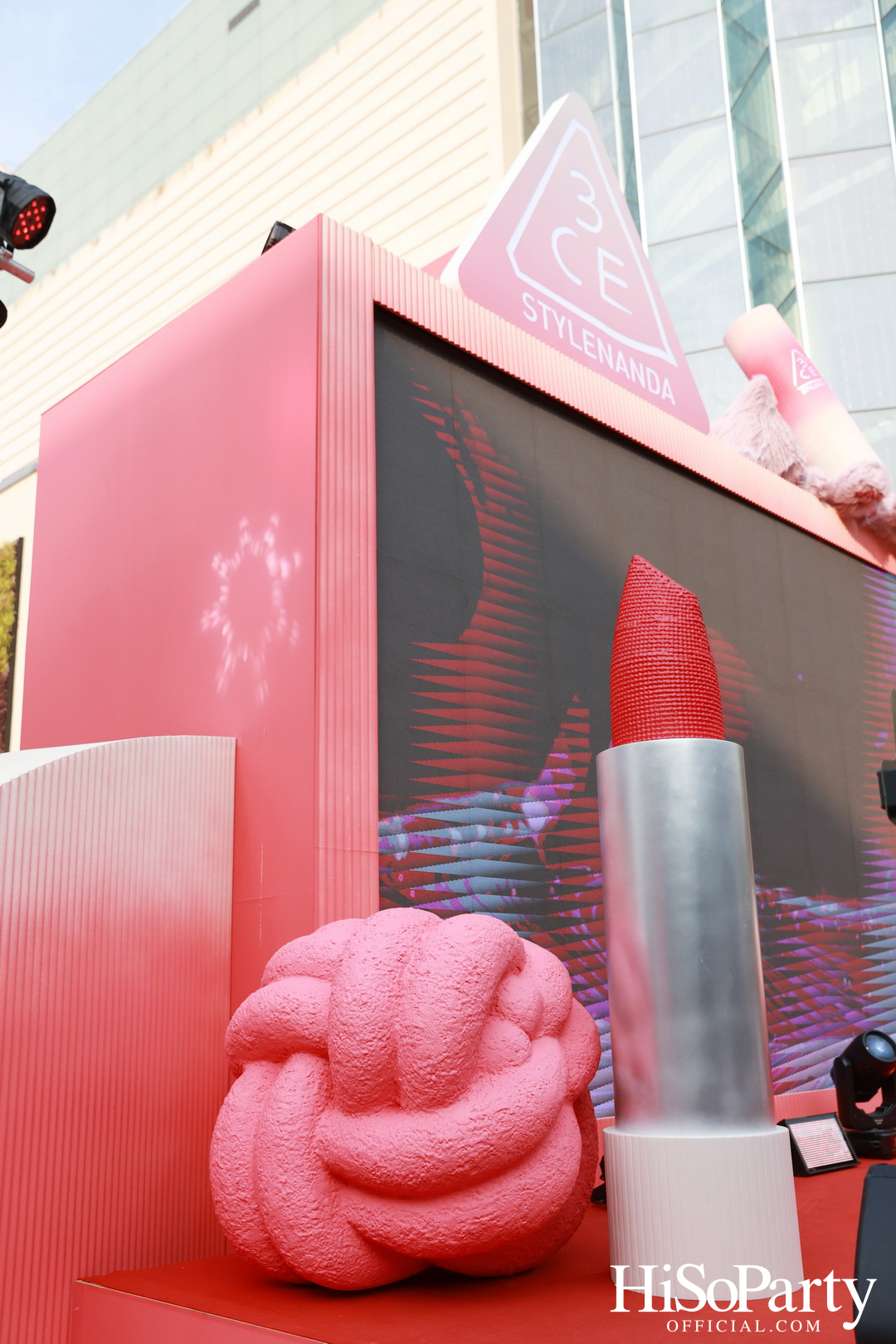 3CE เปิดตัวผลิตภัณฑ์ใหม่ ‘Cashmere Hug Lipstick’ พร้อมจัดงาน ‘Dream in Cashmere in BKK’