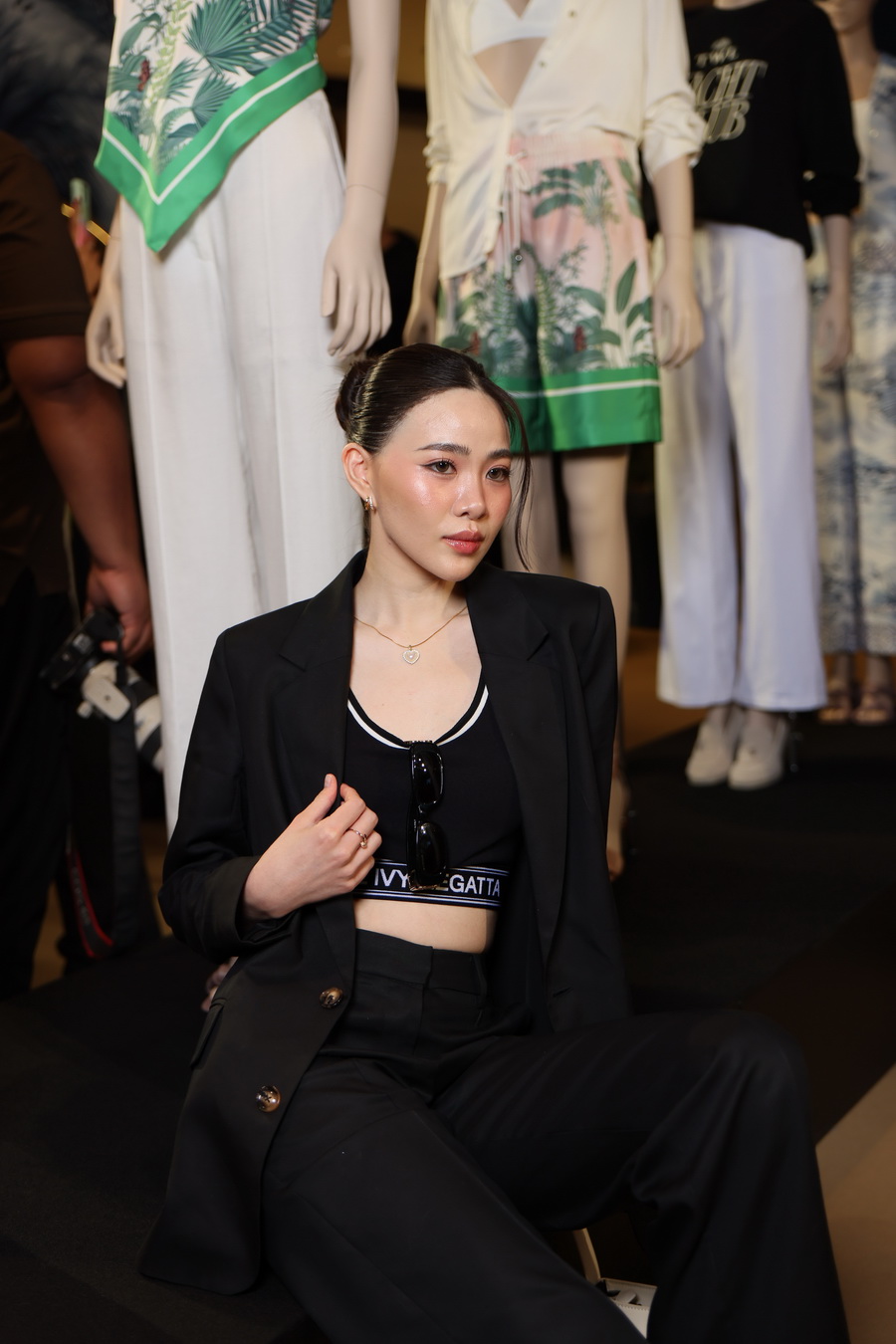 Royal Ivy Regatta เปิดตัวคอลเลกชันฤดูใบไม้ผลิ/ฤดูร้อนใหม่ ภายใต้แรงบันดาลใจจากซีรีส์ระดับโลก HBO® ORIGINAL SERIES ‘The White Lotus’