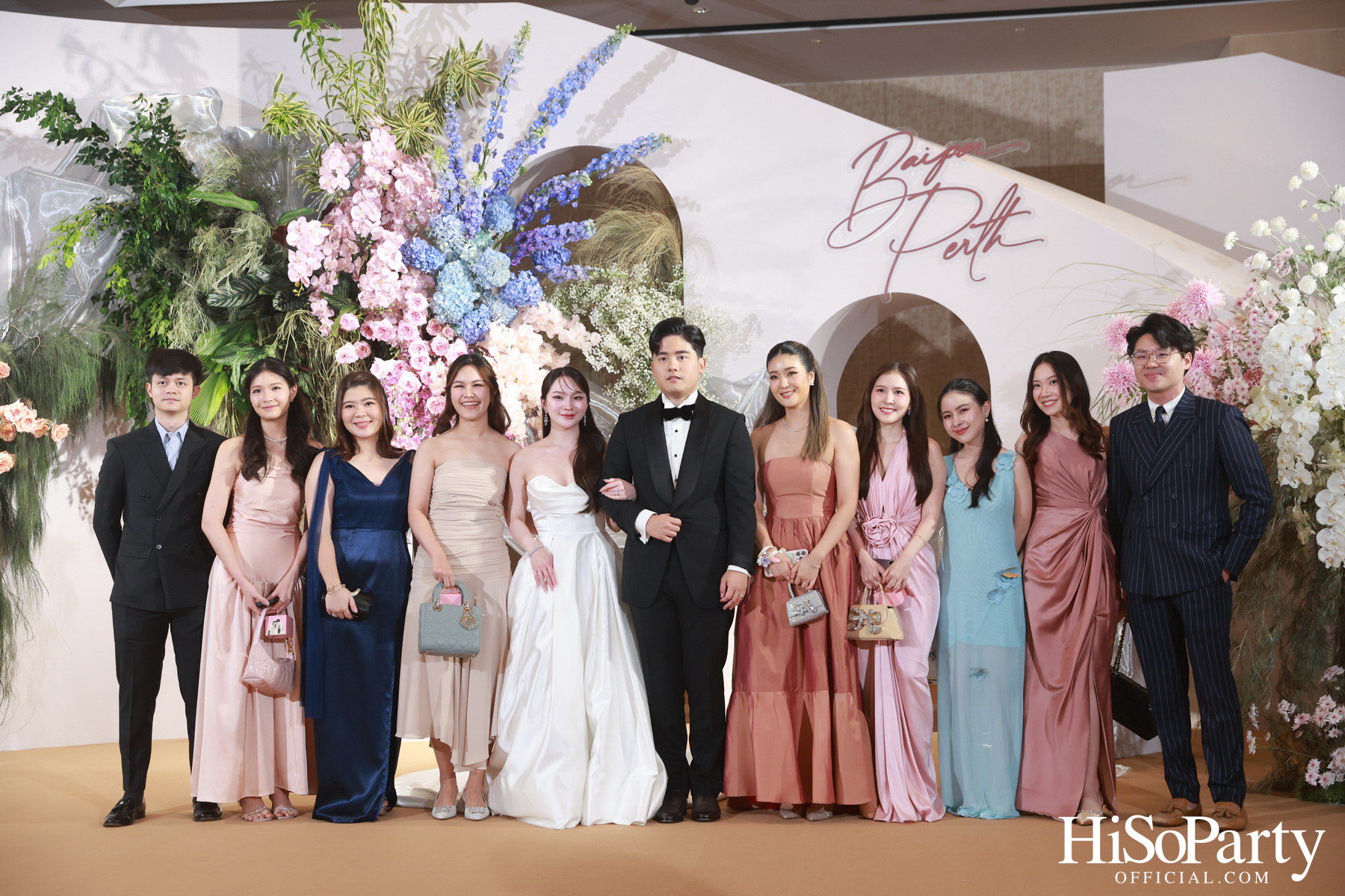 งานฉลองมงคลสมรสระหว่าง ยิ่งรัก พัวถาวรสกุล และ นวิน เหมรัชตานันต์ 