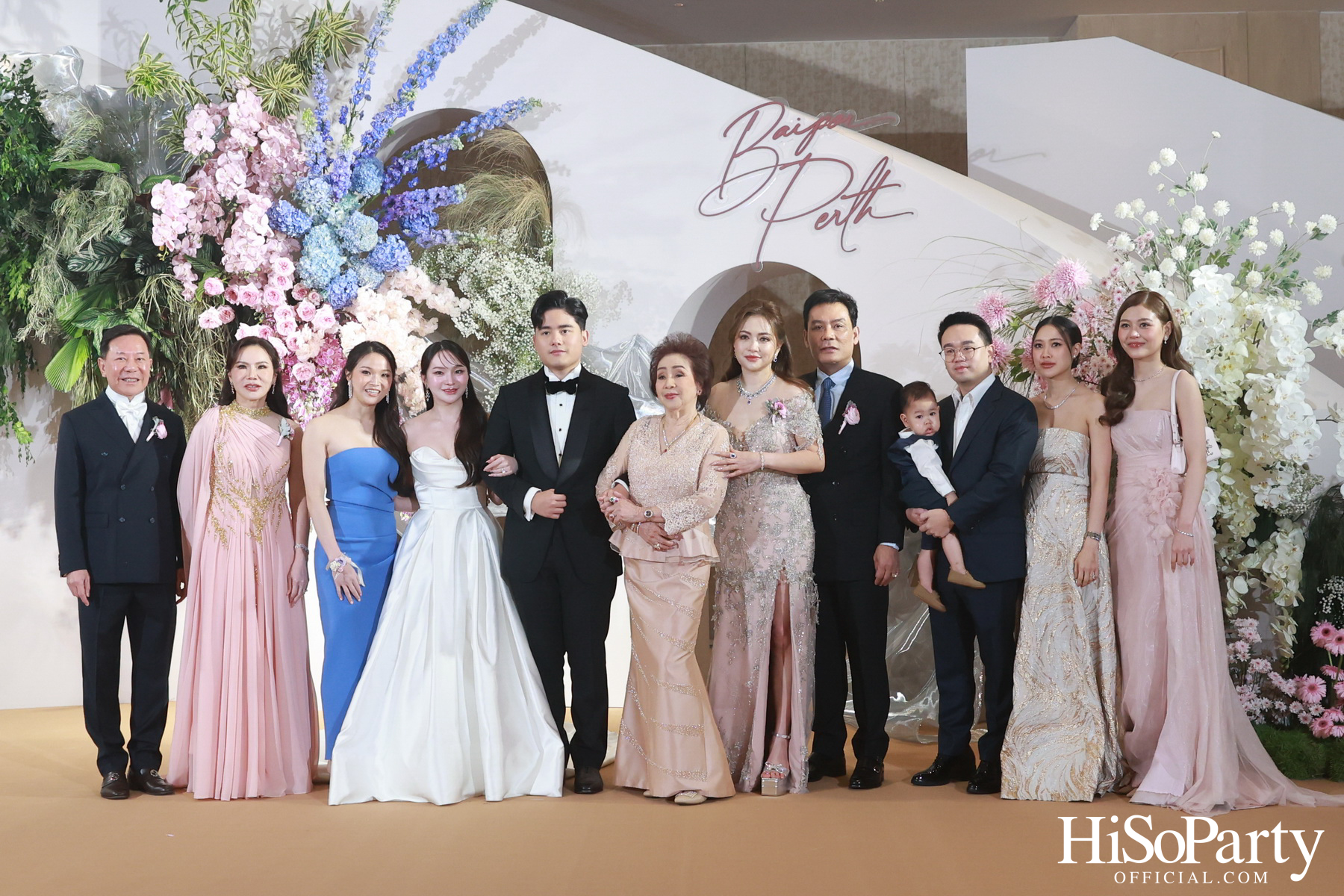 งานฉลองมงคลสมรสระหว่าง ยิ่งรัก พัวถาวรสกุล และ นวิน เหมรัชตานันต์ 