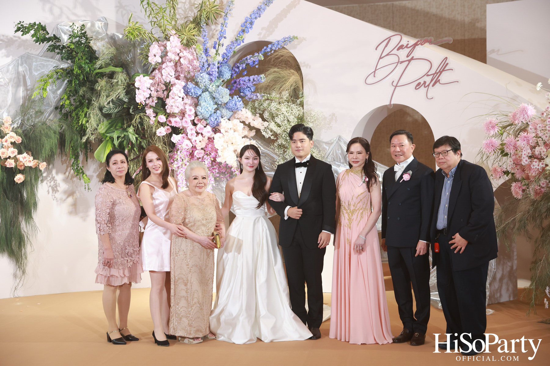 งานฉลองมงคลสมรสระหว่าง ยิ่งรัก พัวถาวรสกุล และ นวิน เหมรัชตานันต์ 