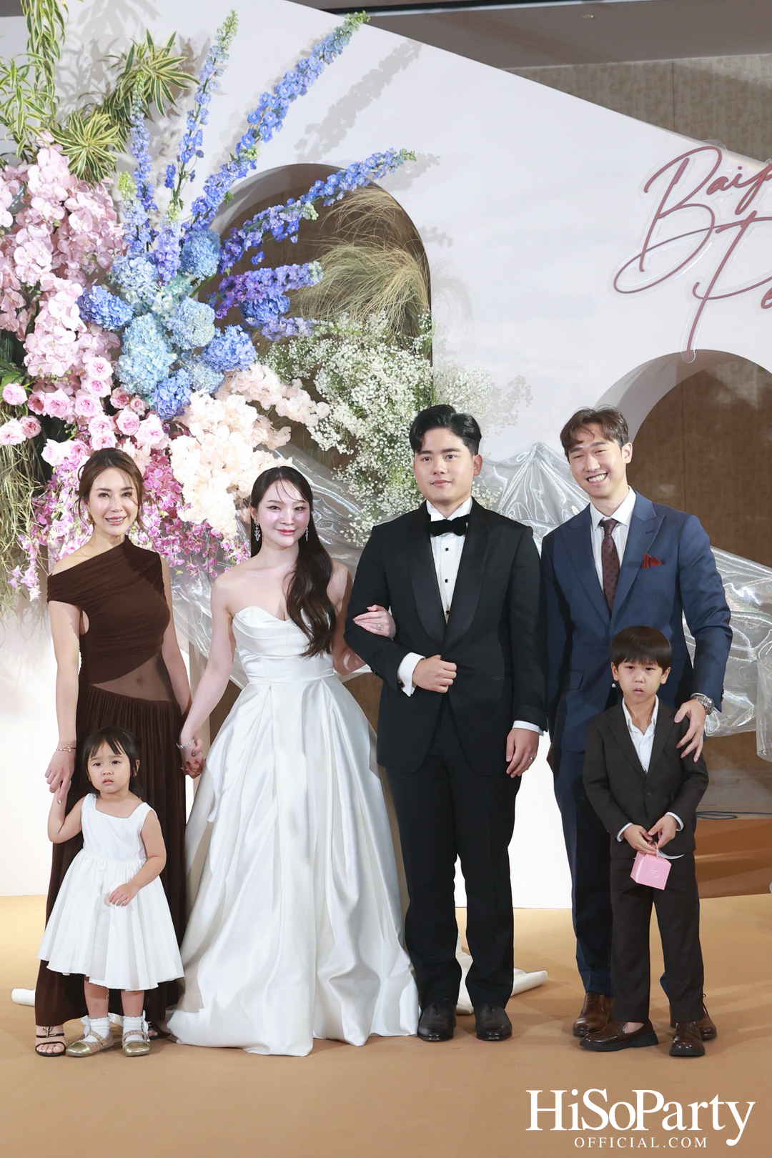 งานฉลองมงคลสมรสระหว่าง ยิ่งรัก พัวถาวรสกุล และ นวิน เหมรัชตานันต์ 