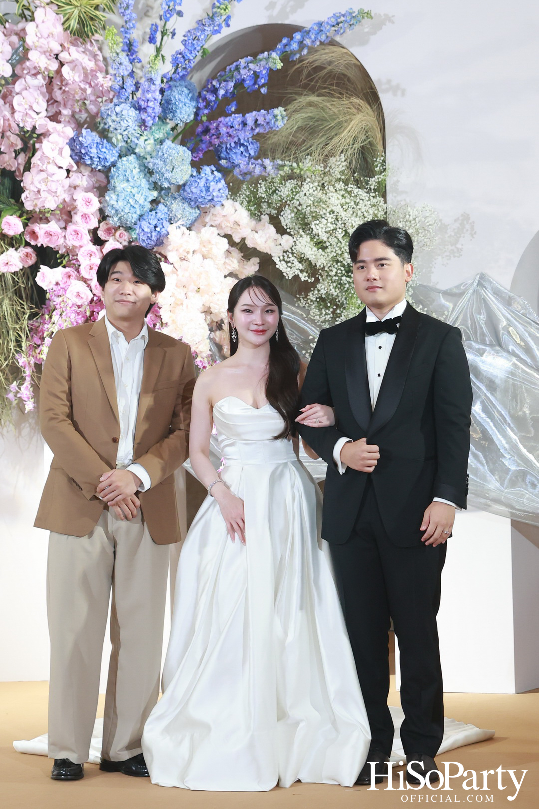 งานฉลองมงคลสมรสระหว่าง ยิ่งรัก พัวถาวรสกุล และ นวิน เหมรัชตานันต์ 