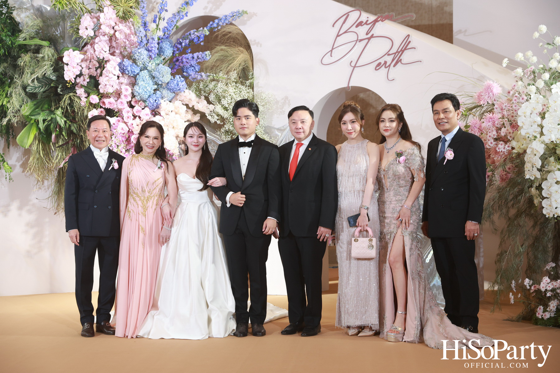 งานฉลองมงคลสมรสระหว่าง ยิ่งรัก พัวถาวรสกุล และ นวิน เหมรัชตานันต์ 