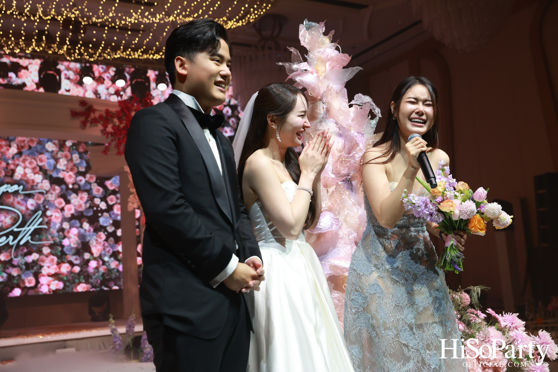 งานฉลองมงคลสมรสระหว่าง ยิ่งรัก พัวถาวรสกุล และ นวิน เหมรัชตานันต์ 