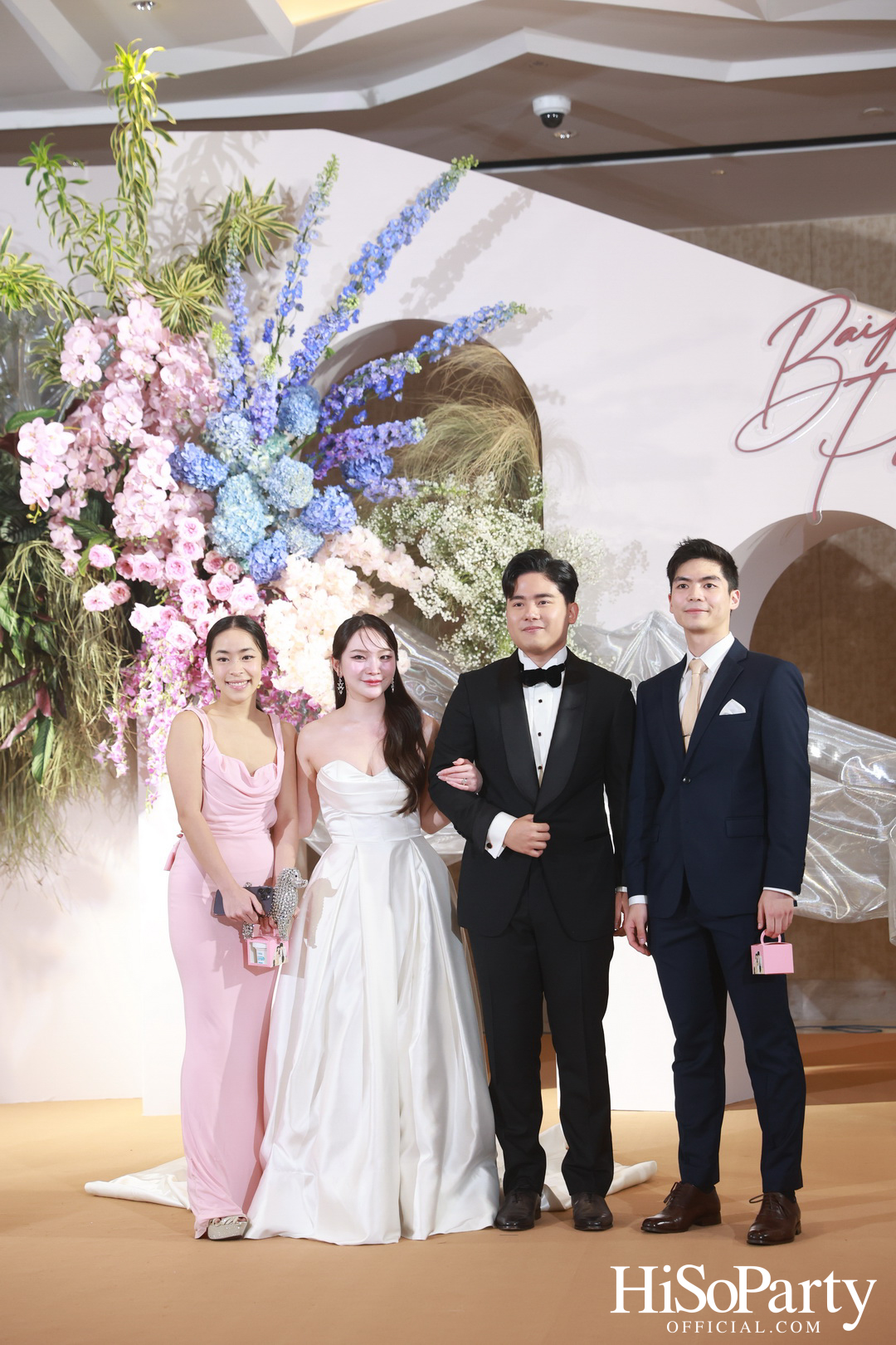 งานฉลองมงคลสมรสระหว่าง ยิ่งรัก พัวถาวรสกุล และ นวิน เหมรัชตานันต์ 