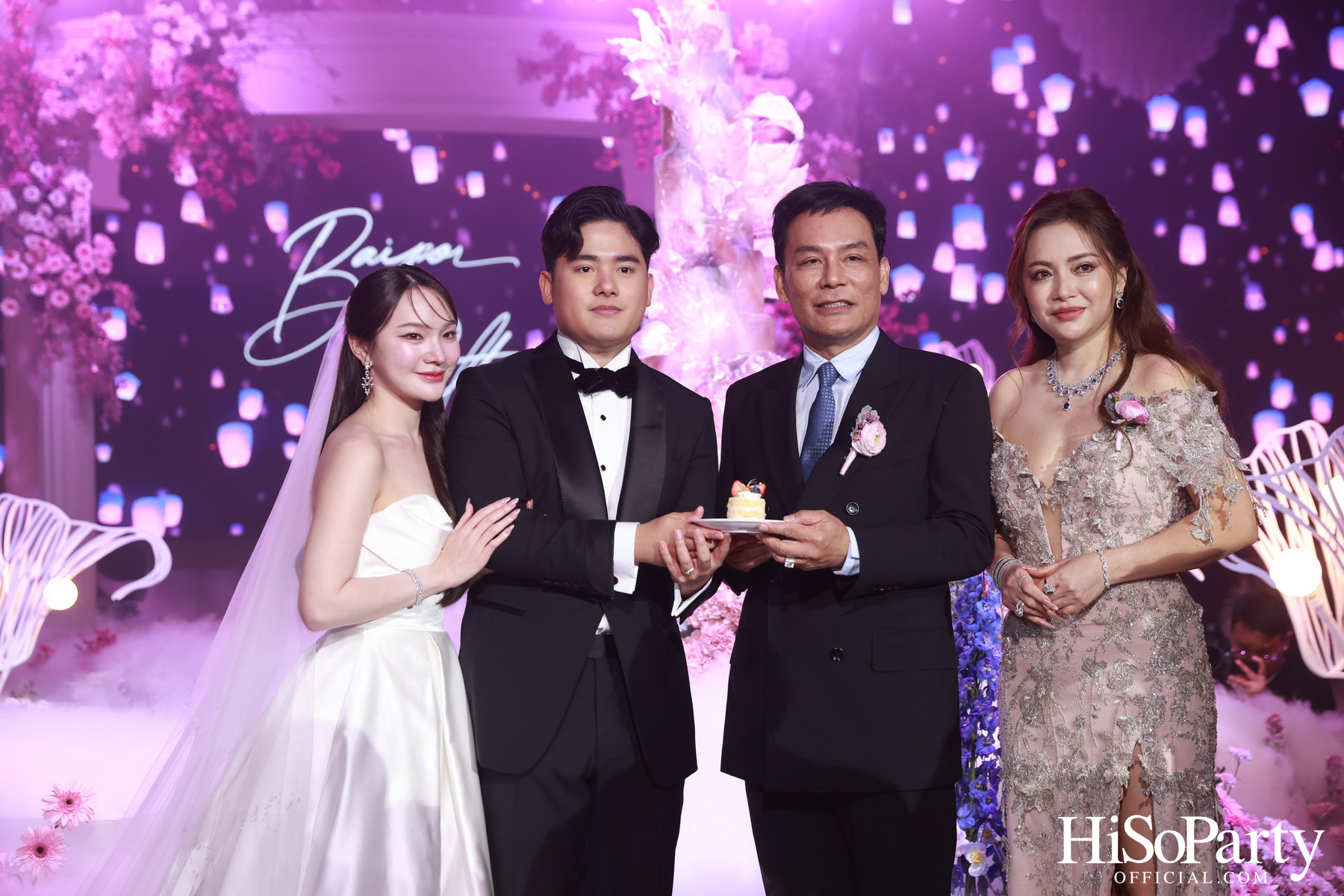 งานฉลองมงคลสมรสระหว่าง ยิ่งรัก พัวถาวรสกุล และ นวิน เหมรัชตานันต์ 