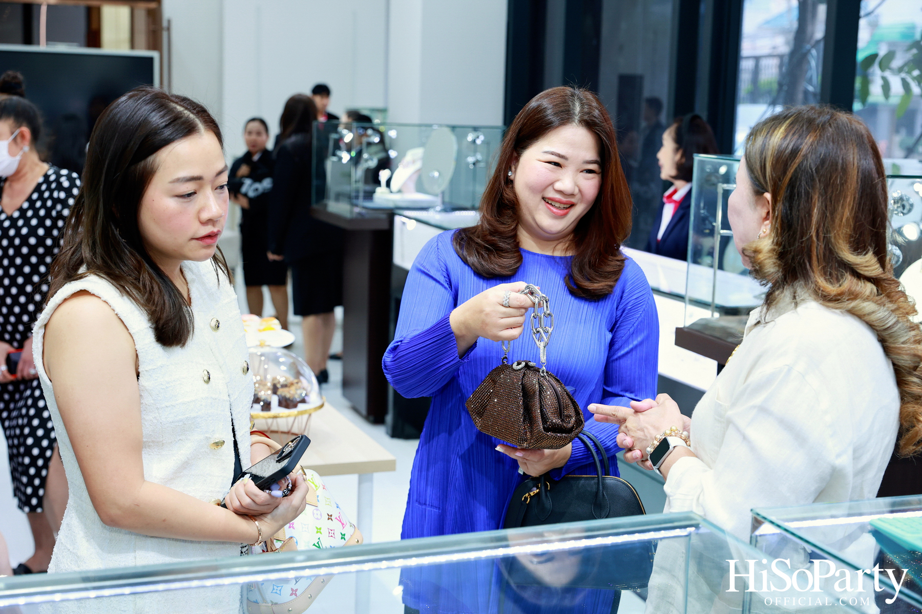 ‘Art Is Yours’ เปิดตัวโครงการ One Altitude Charoenkrung