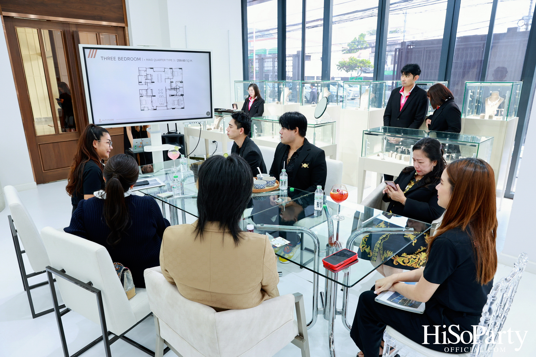 ‘Art Is Yours’ เปิดตัวโครงการ One Altitude Charoenkrung