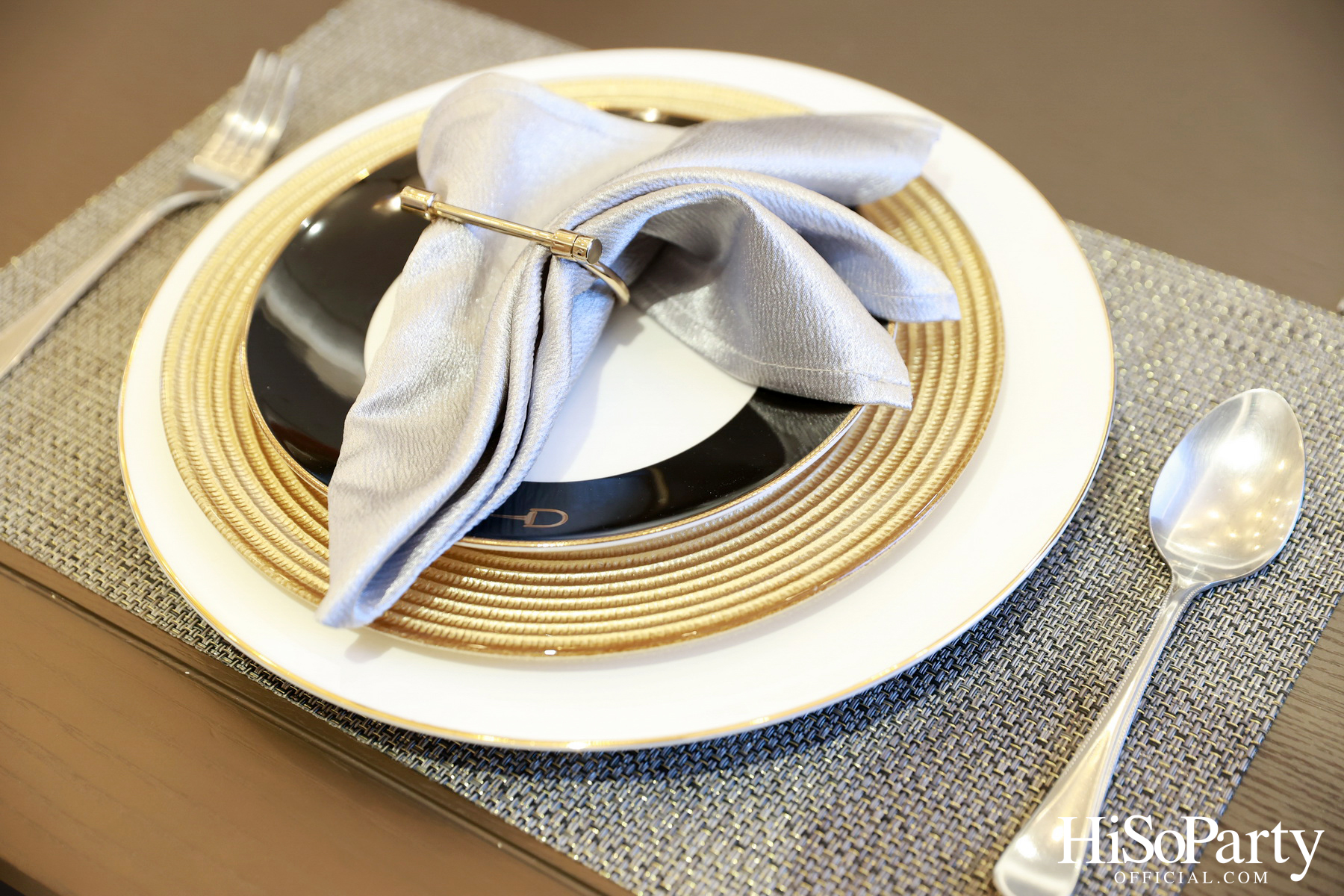 ‘Art Is Yours’ เปิดตัวโครงการ One Altitude Charoenkrung