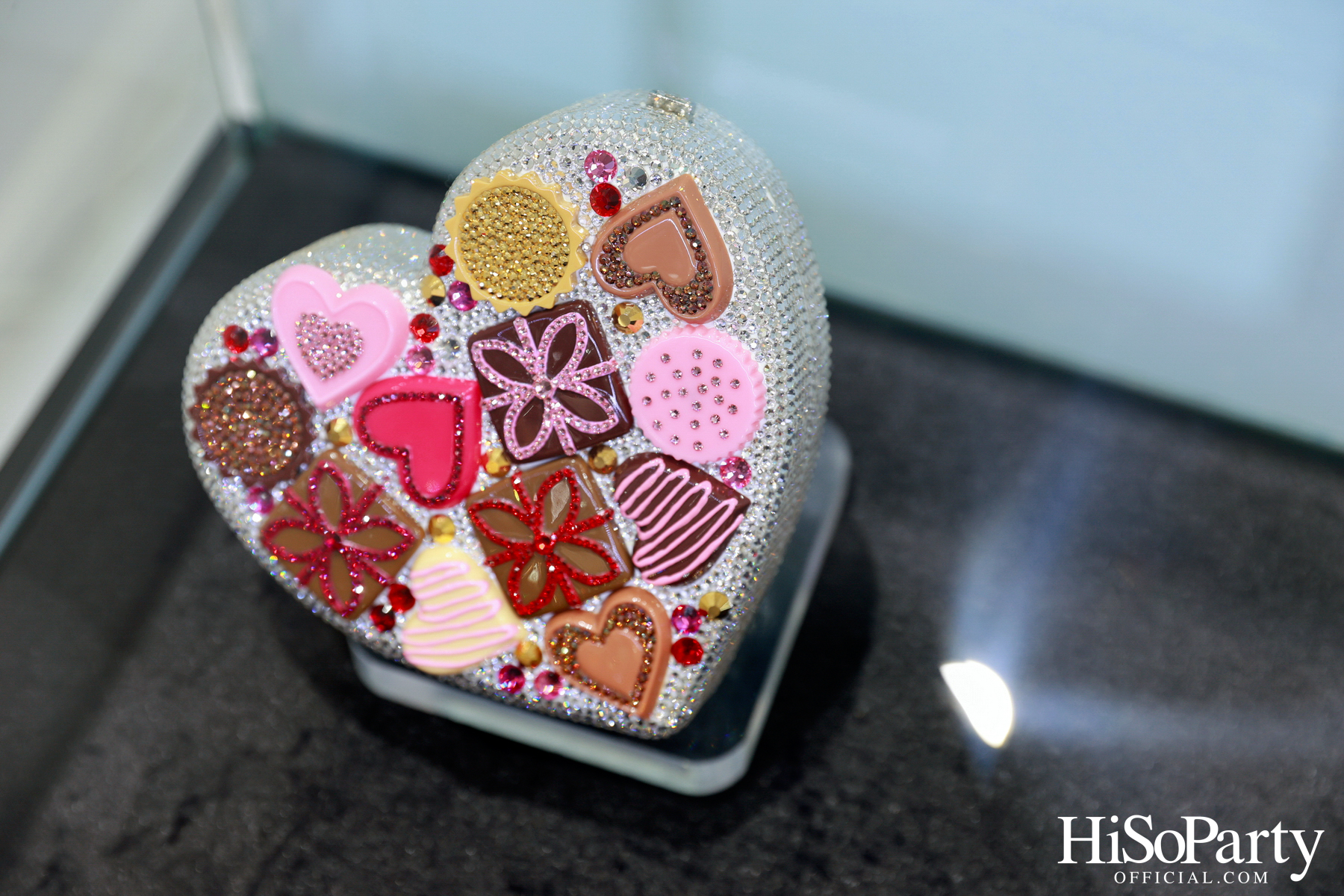 ‘Art Is Yours’ เปิดตัวโครงการ One Altitude Charoenkrung