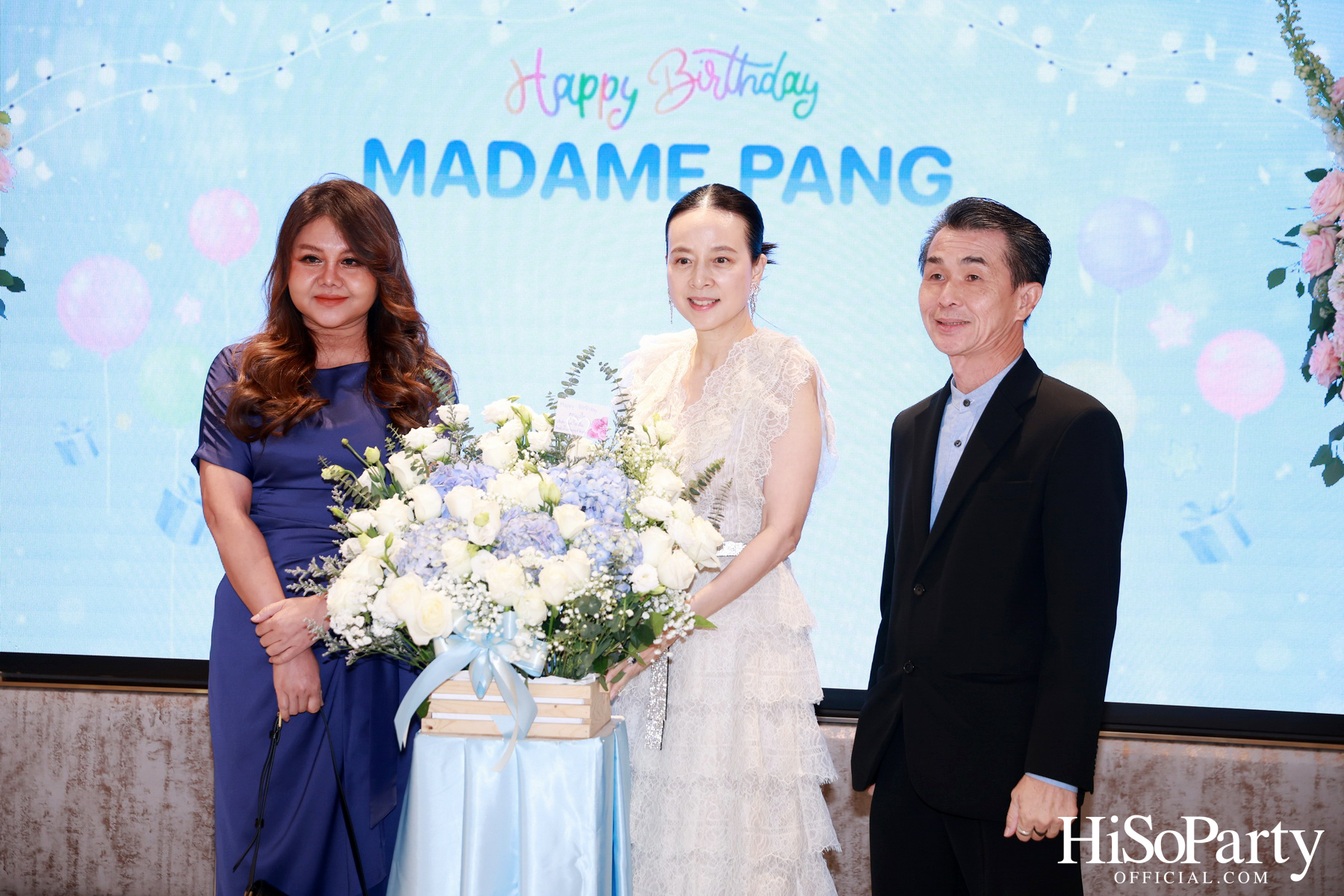 อบอุ่นและเปี่ยมรอยยิ้ม ‘มาดามแป้ง’ รับมุทิตาจิตเนื่องในวันคล้ายวันเกิด ท่ามกลางความรักจากคนรอบข้าง