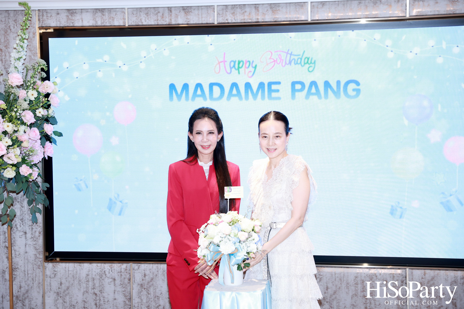 อบอุ่นและเปี่ยมรอยยิ้ม ‘มาดามแป้ง’ รับมุทิตาจิตเนื่องในวันคล้ายวันเกิด ท่ามกลางความรักจากคนรอบข้าง