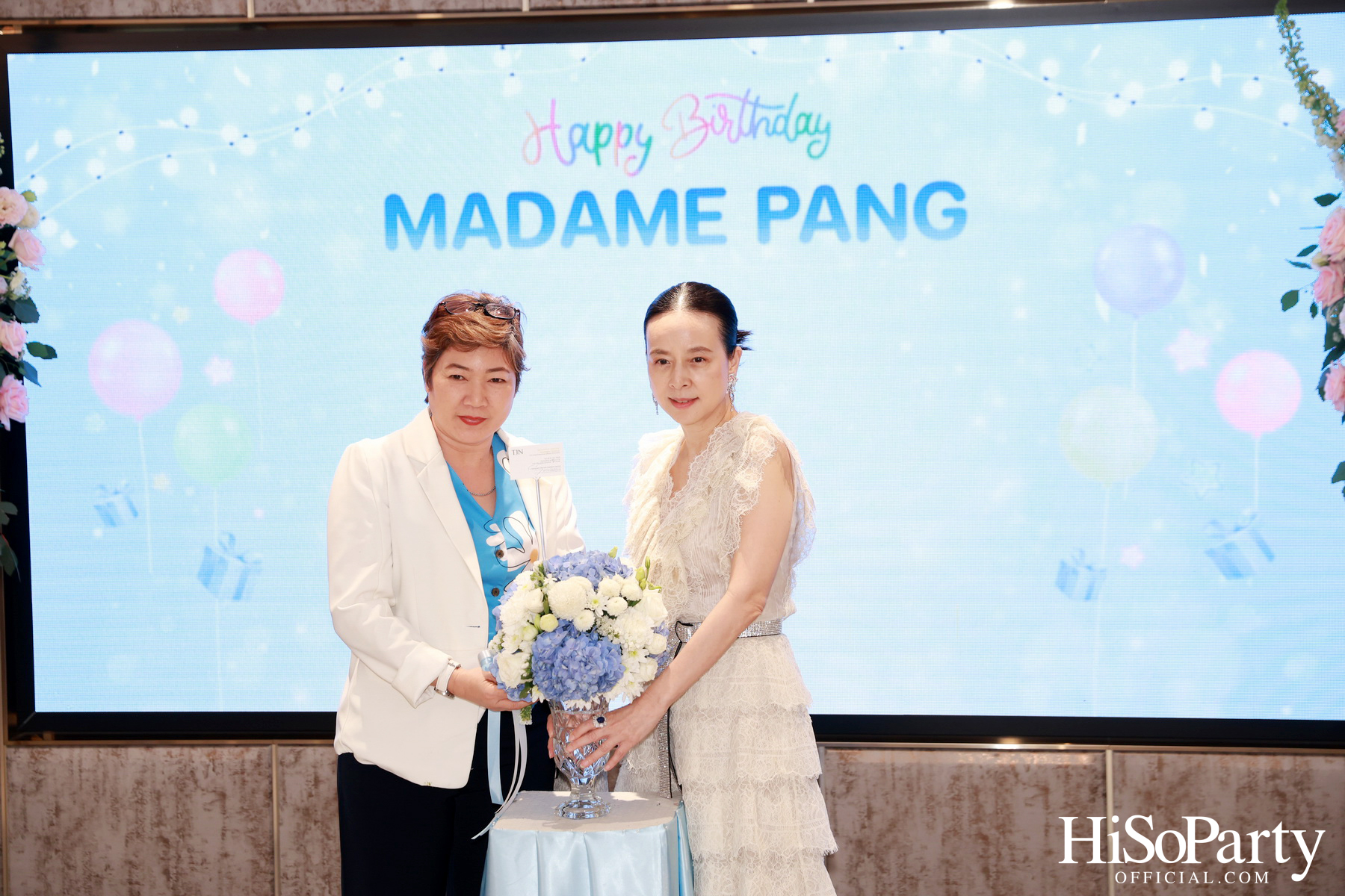 อบอุ่นและเปี่ยมรอยยิ้ม ‘มาดามแป้ง’ รับมุทิตาจิตเนื่องในวันคล้ายวันเกิด ท่ามกลางความรักจากคนรอบข้าง