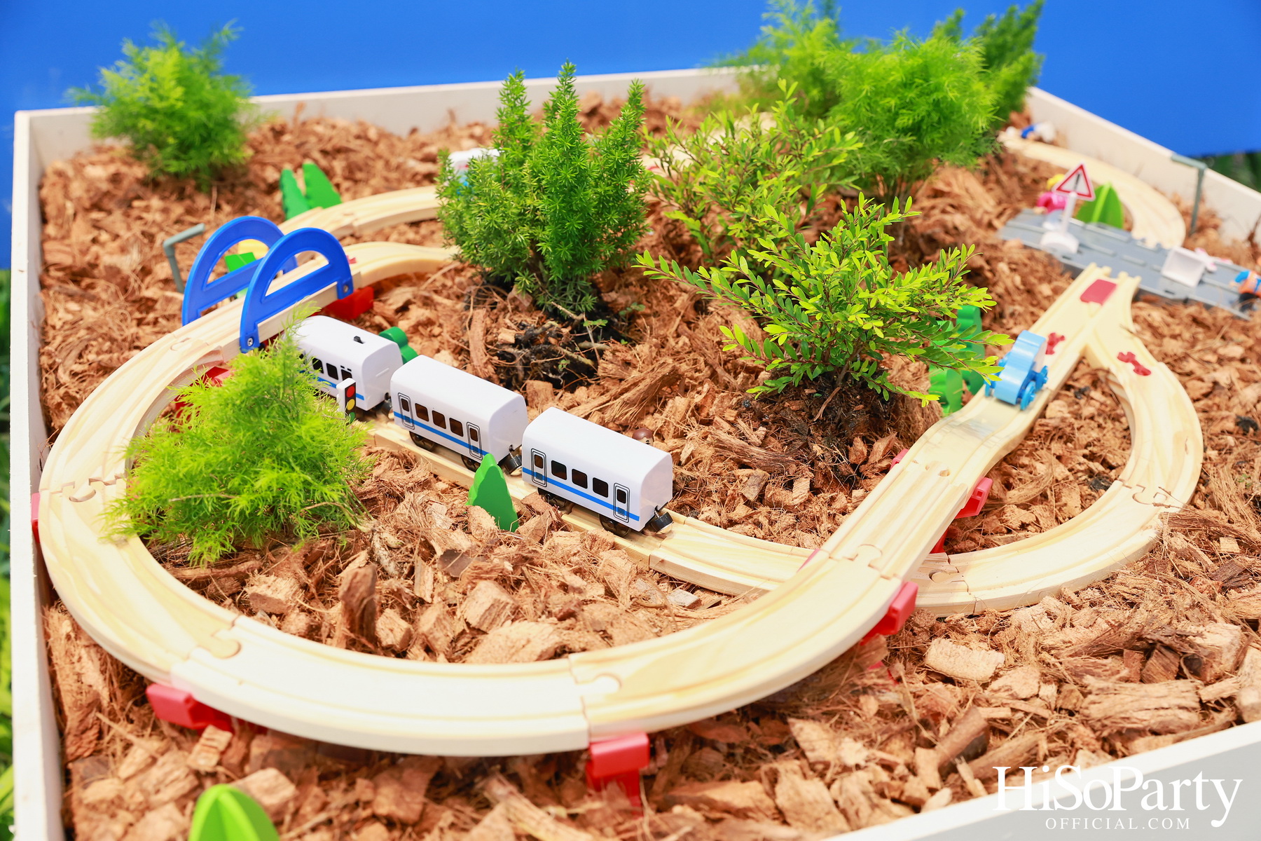 ‘มัดมาลัย: สมดุลของทุกสัมพันธ์แห่งใจ’ โดย สกุล อินทกุล เวิร์คช็อปสุดพิเศษ ในงาน Active City Forum 2025