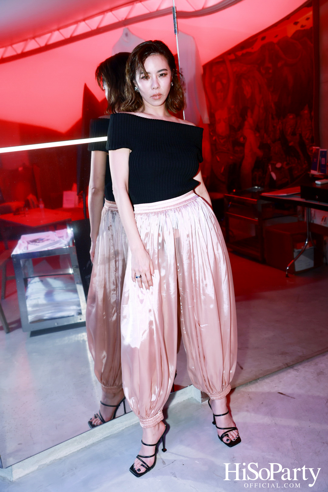 Vickteerut จัดแฟชั่นโชว์ ‘Vickteerut Spring/Summer Collection 2025’ เปิดตัวคอลเลกชัน ‘Forme’ ประจำฤดูใบไม้ผลิ/ฤดูร้อน