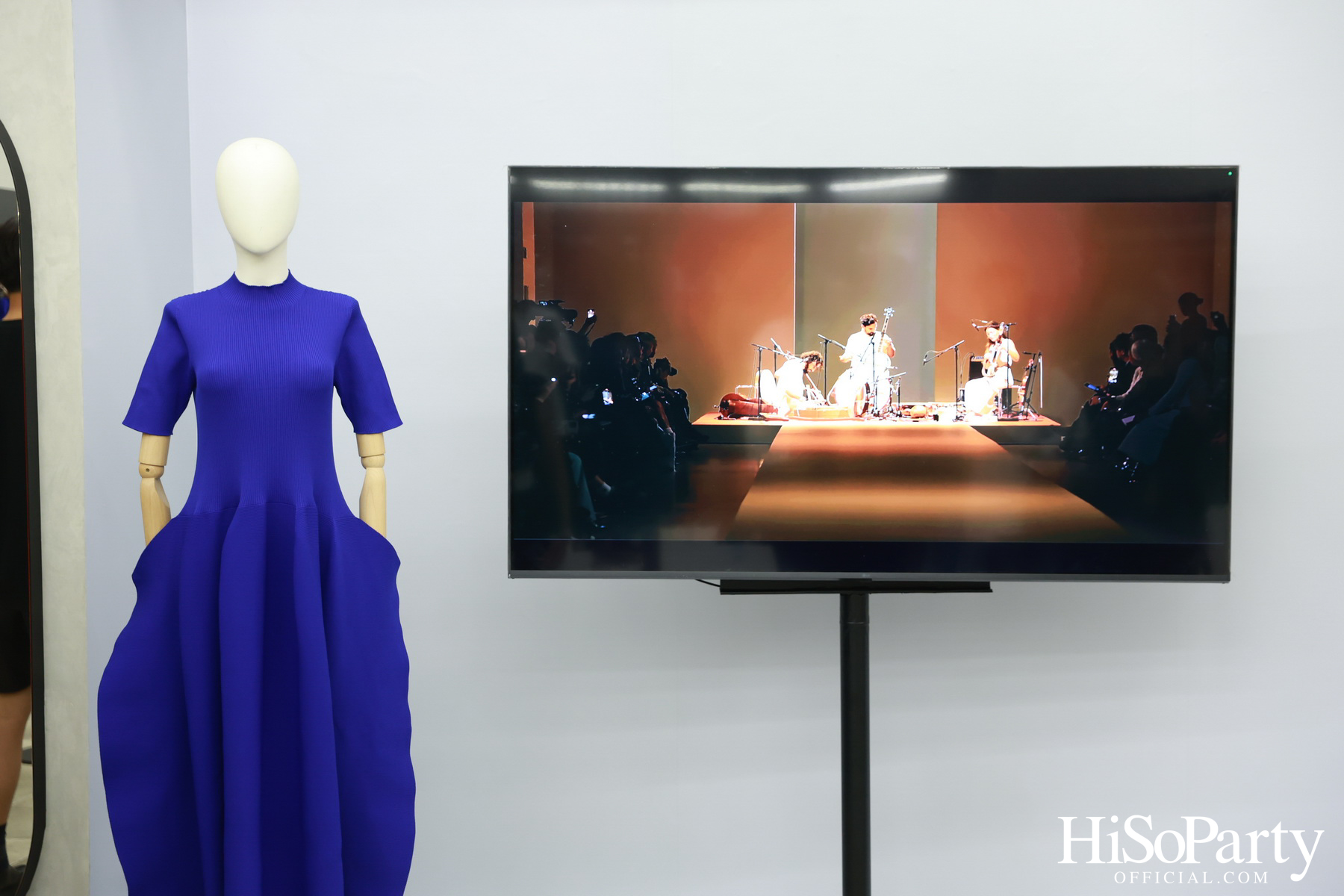 คลับ 21 ประเทศไทย เปิดตัวแบรนด์ CFCL พร้อมเผยโฉมคอลเลกชัน VOL.9 อย่างเป็นทางการ