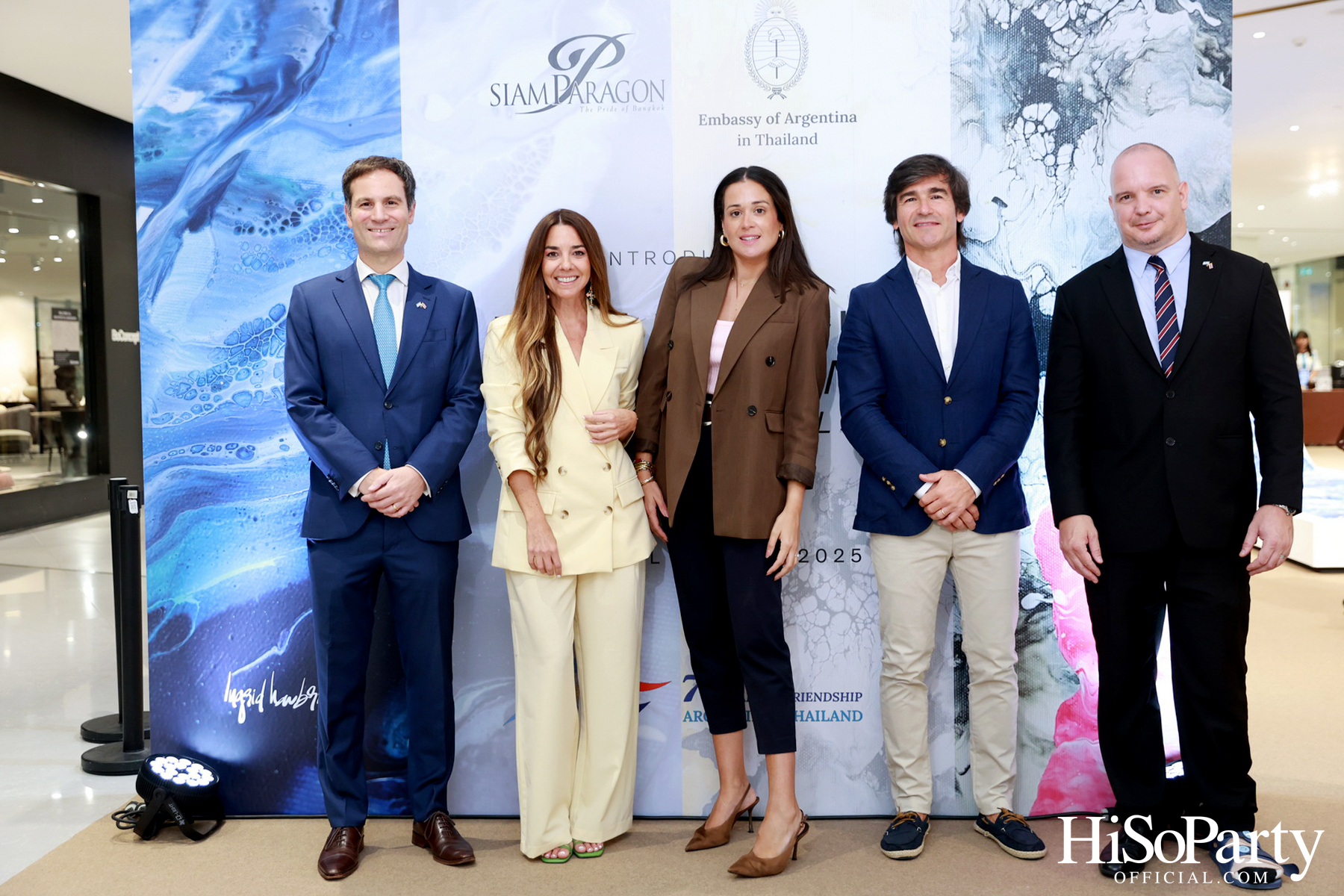 งานเปิดนิทรรศการ Songkran Water & Petals