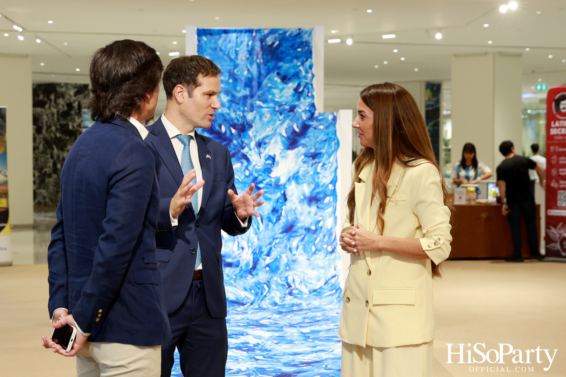 งานเปิดนิทรรศการ Songkran Water & Petals