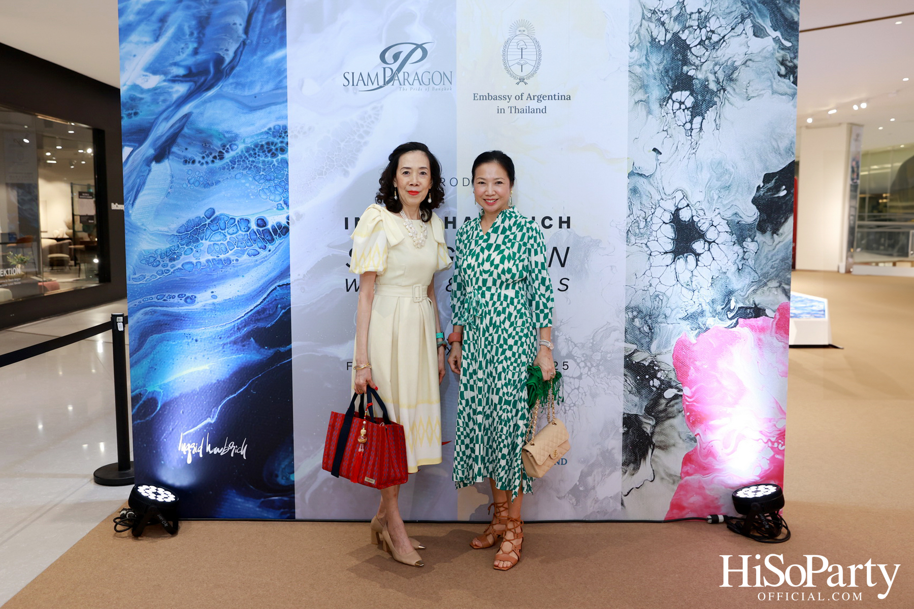 งานเปิดนิทรรศการ Songkran Water & Petals