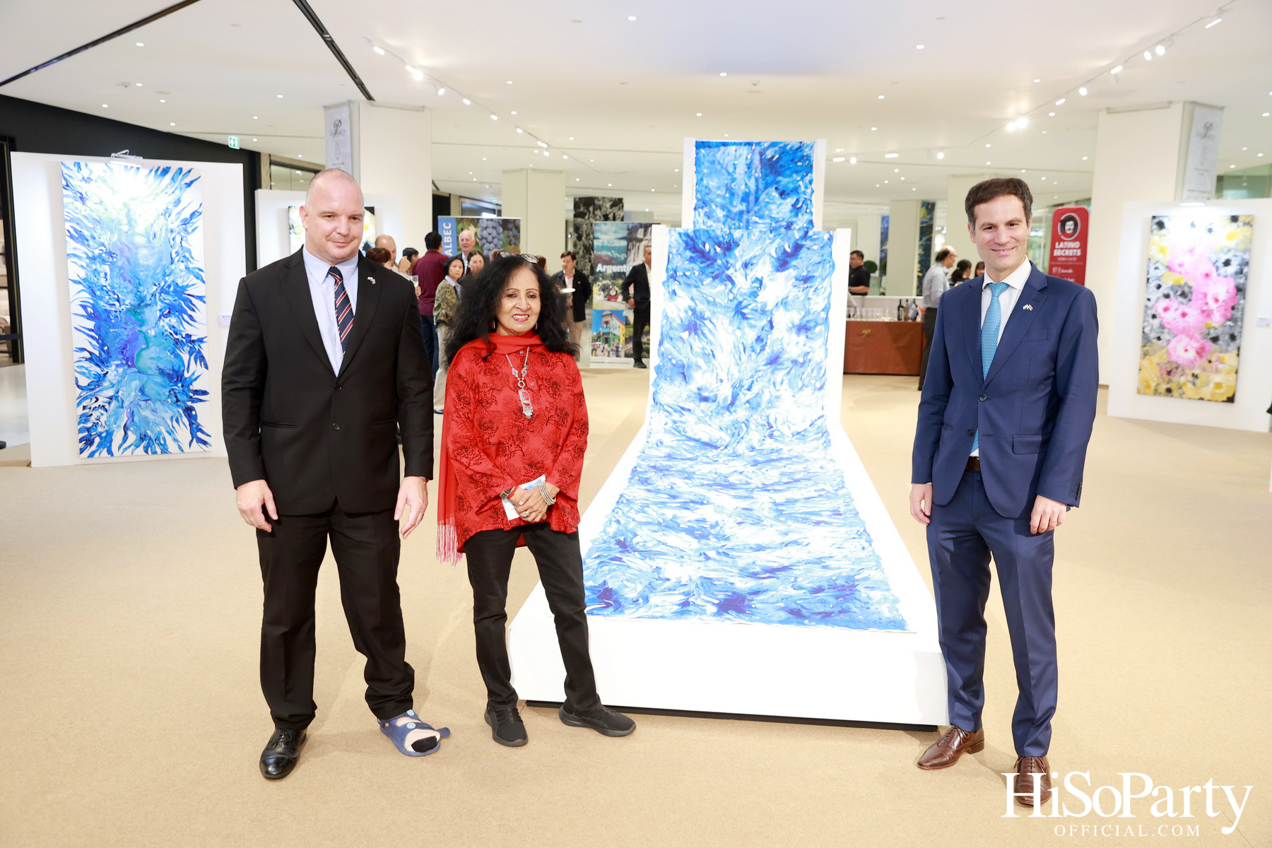 งานเปิดนิทรรศการ Songkran Water & Petals