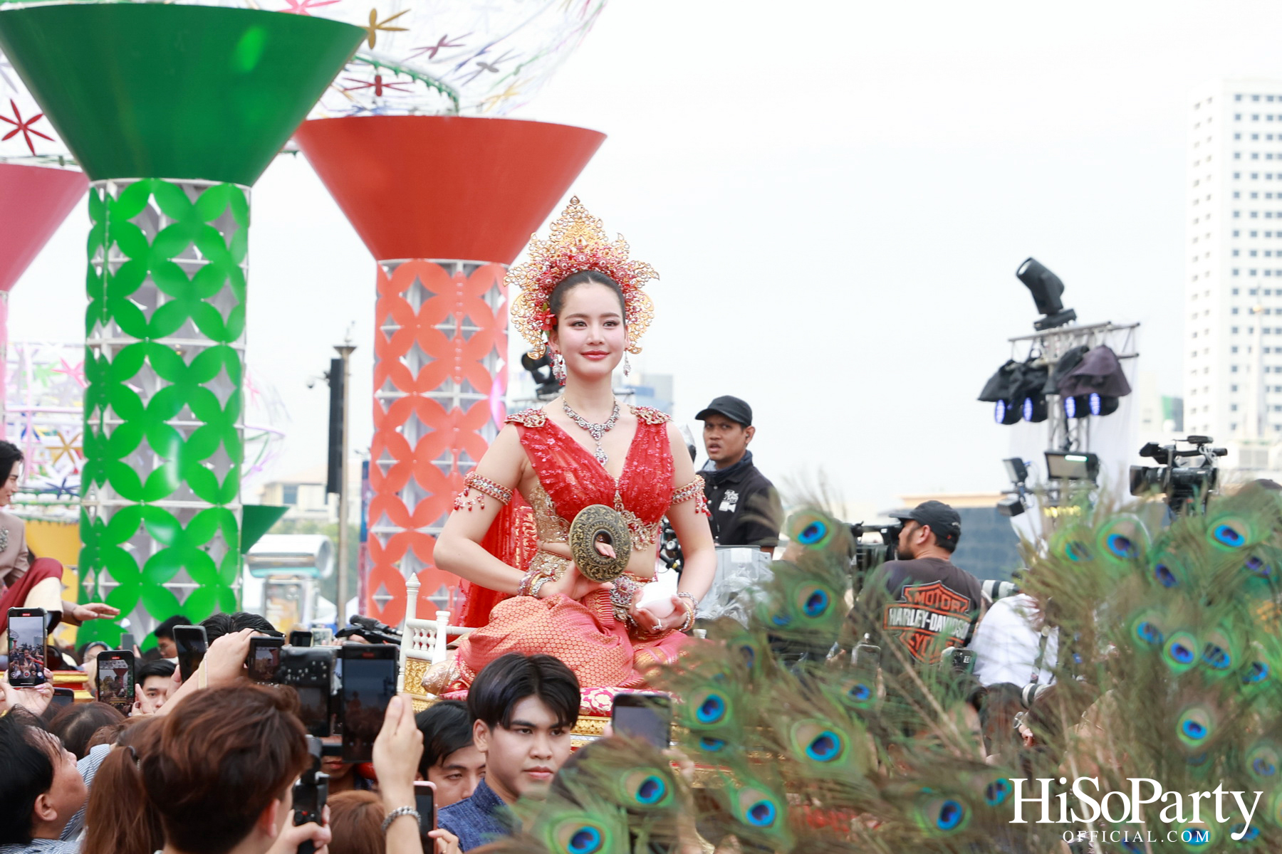 ‘ICONSIAM THAICONIC SONGKRAN CELEBRATION 2025’ สาดให้สนุก สุขให้สุด ณ ไอคอนสยาม วันที่ 10 – 16 เมษายน 2568