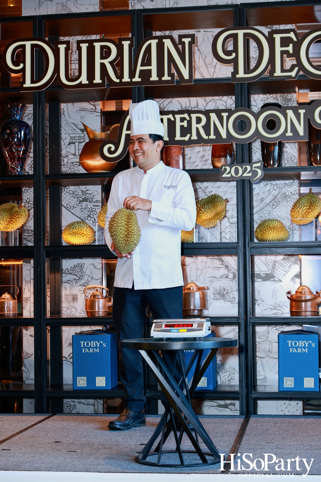 โรงแรมไฮแอท รีเจนซี่ กรุงเทพฯ สุขุมวิท เปิดตัว Durian Decadent Afternoon Tea ต้อนรับซัมเมอร์ด้วยเซตไฮทีสุดหรูจากทุเรียนหมอนทองพรีเมียม