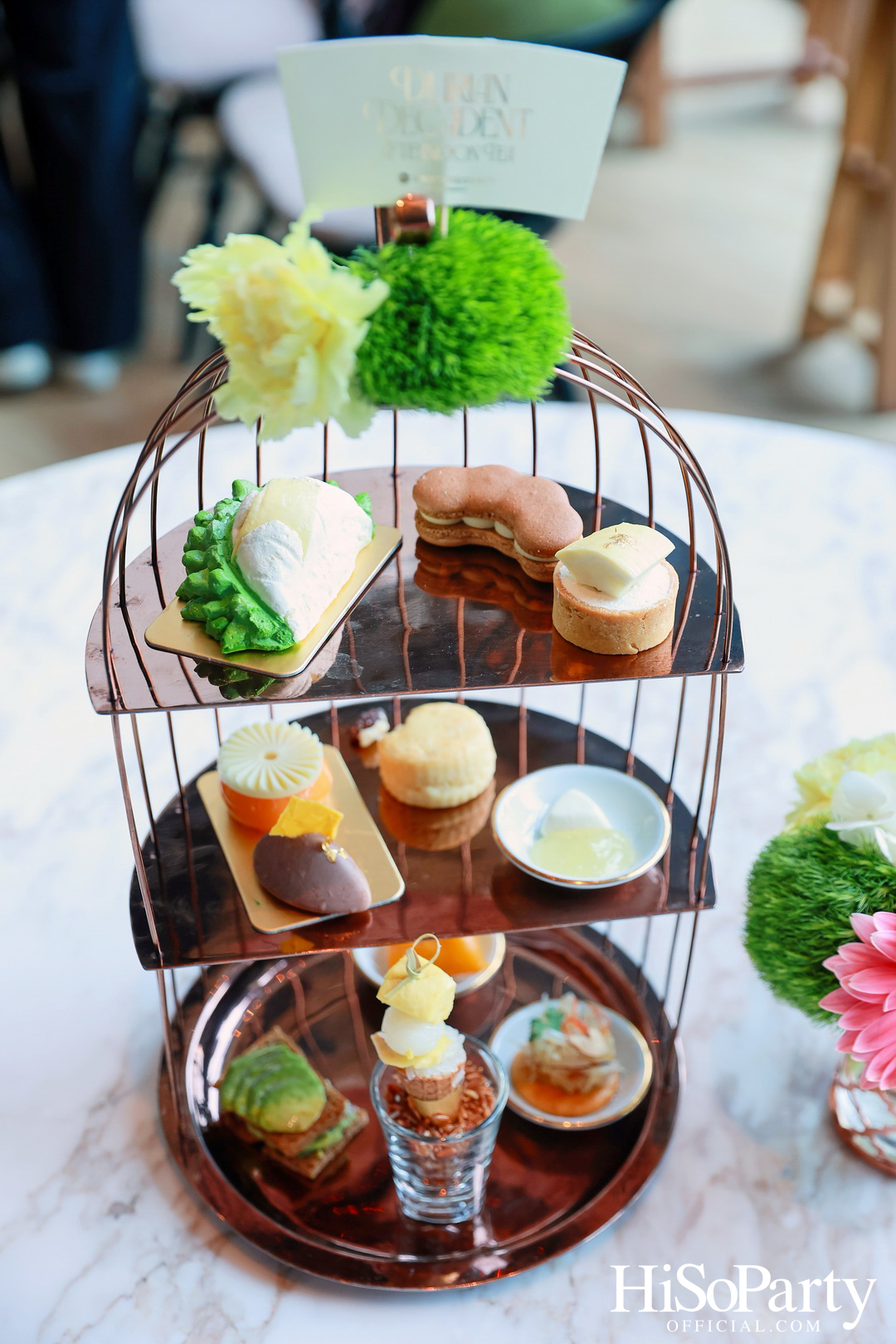 โรงแรมไฮแอท รีเจนซี่ กรุงเทพฯ สุขุมวิท เปิดตัว Durian Decadent Afternoon Tea ต้อนรับซัมเมอร์ด้วยเซตไฮทีสุดหรูจากทุเรียนหมอนทองพรีเมียม