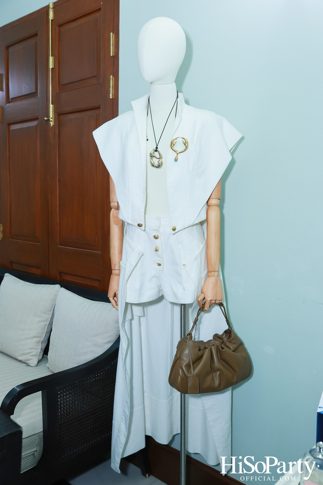 HiSoParty จัด Exclusive Event เชิญแขกคนพิเศษร่วมชมคอลเลกชันใหม่จากแบรนด์ SIRIVANNAVARI ณ บ้านเลขที่ 1