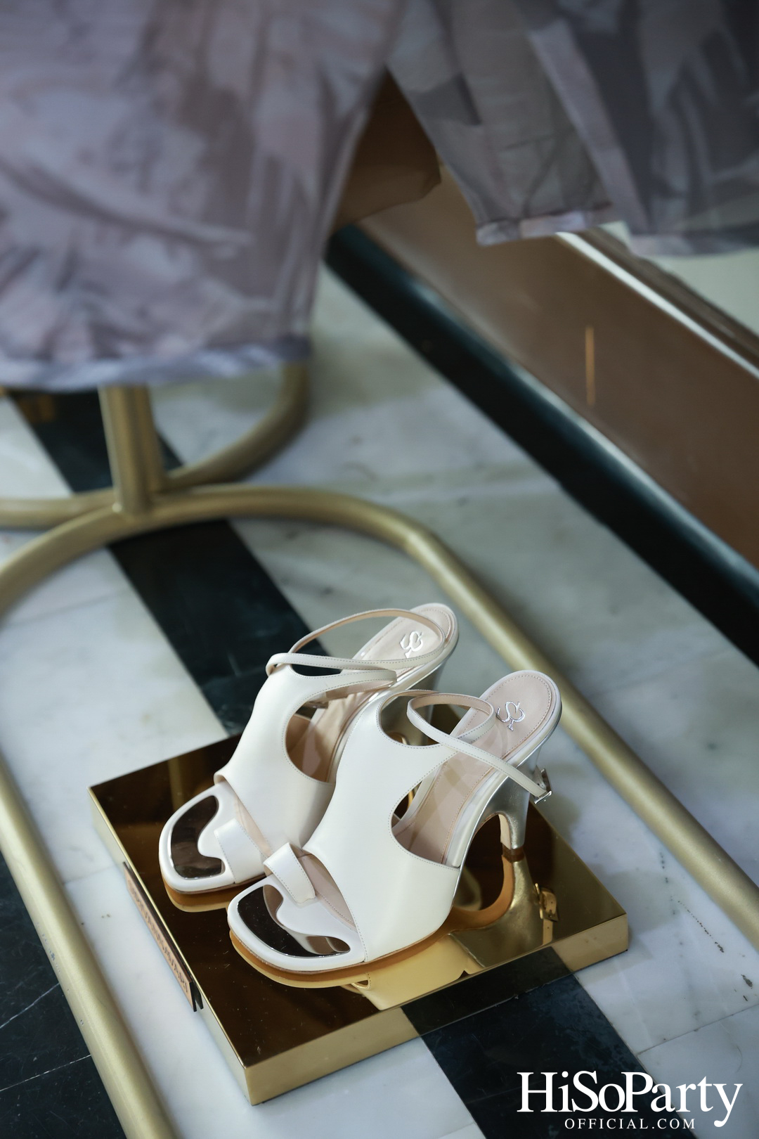 HiSoParty จัด Exclusive Event เชิญแขกคนพิเศษร่วมชมคอลเลกชันใหม่จากแบรนด์ SIRIVANNAVARI ณ บ้านเลขที่ 1